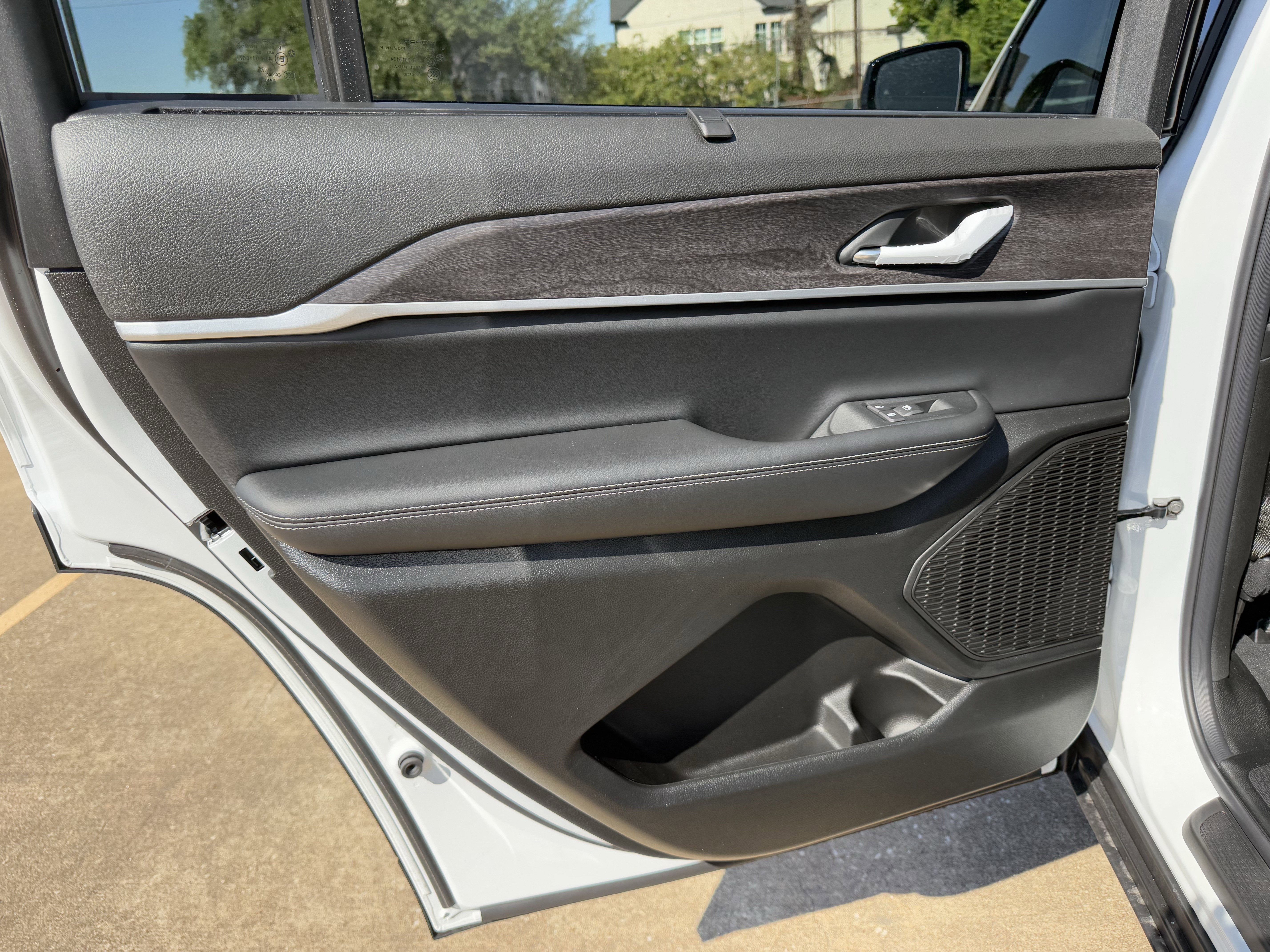 2025 Jeep Grand Cherokee L GRAND CHEROKEE L LIMITED 4X2