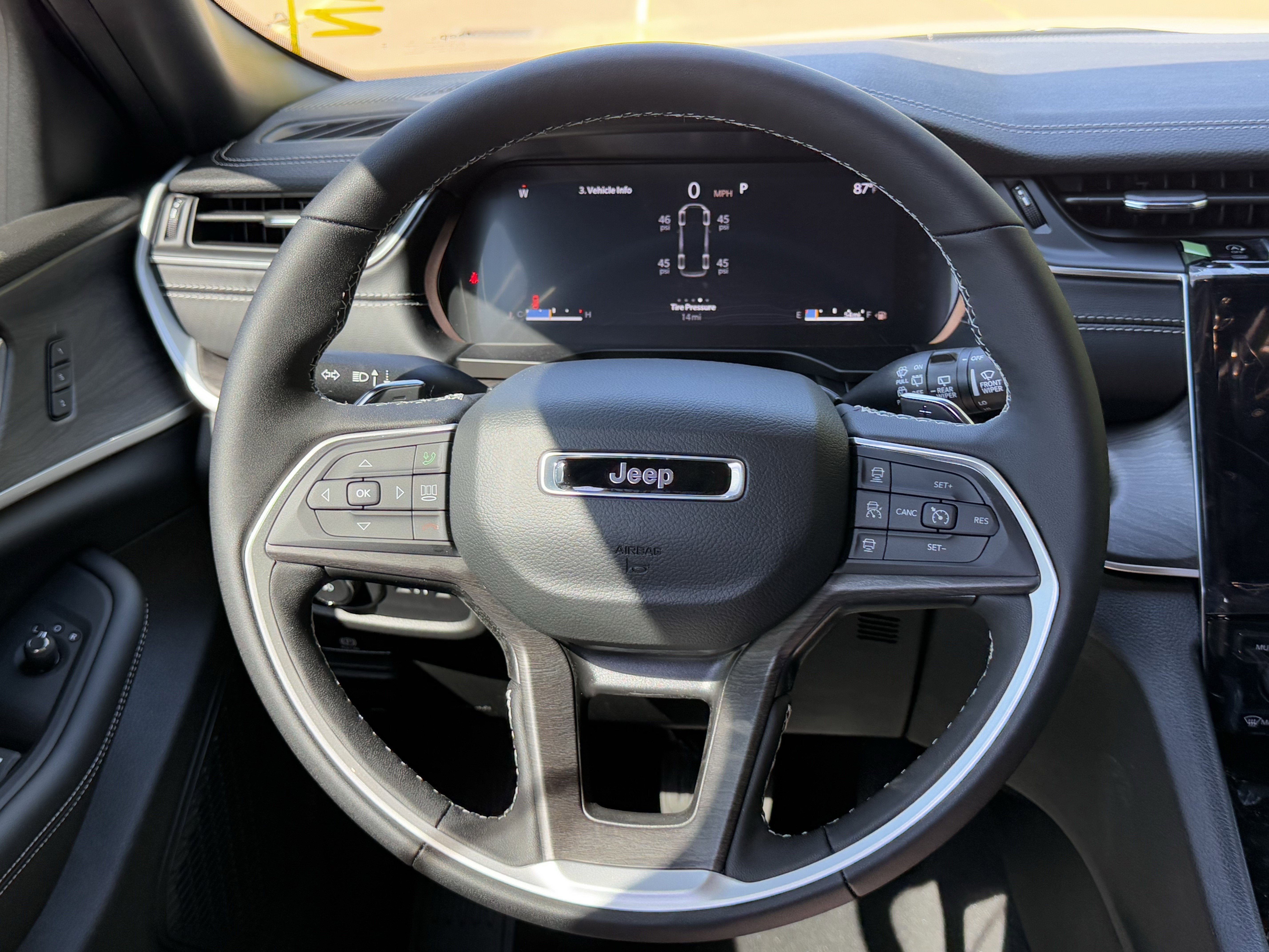 2025 Jeep Grand Cherokee L GRAND CHEROKEE L LIMITED 4X2