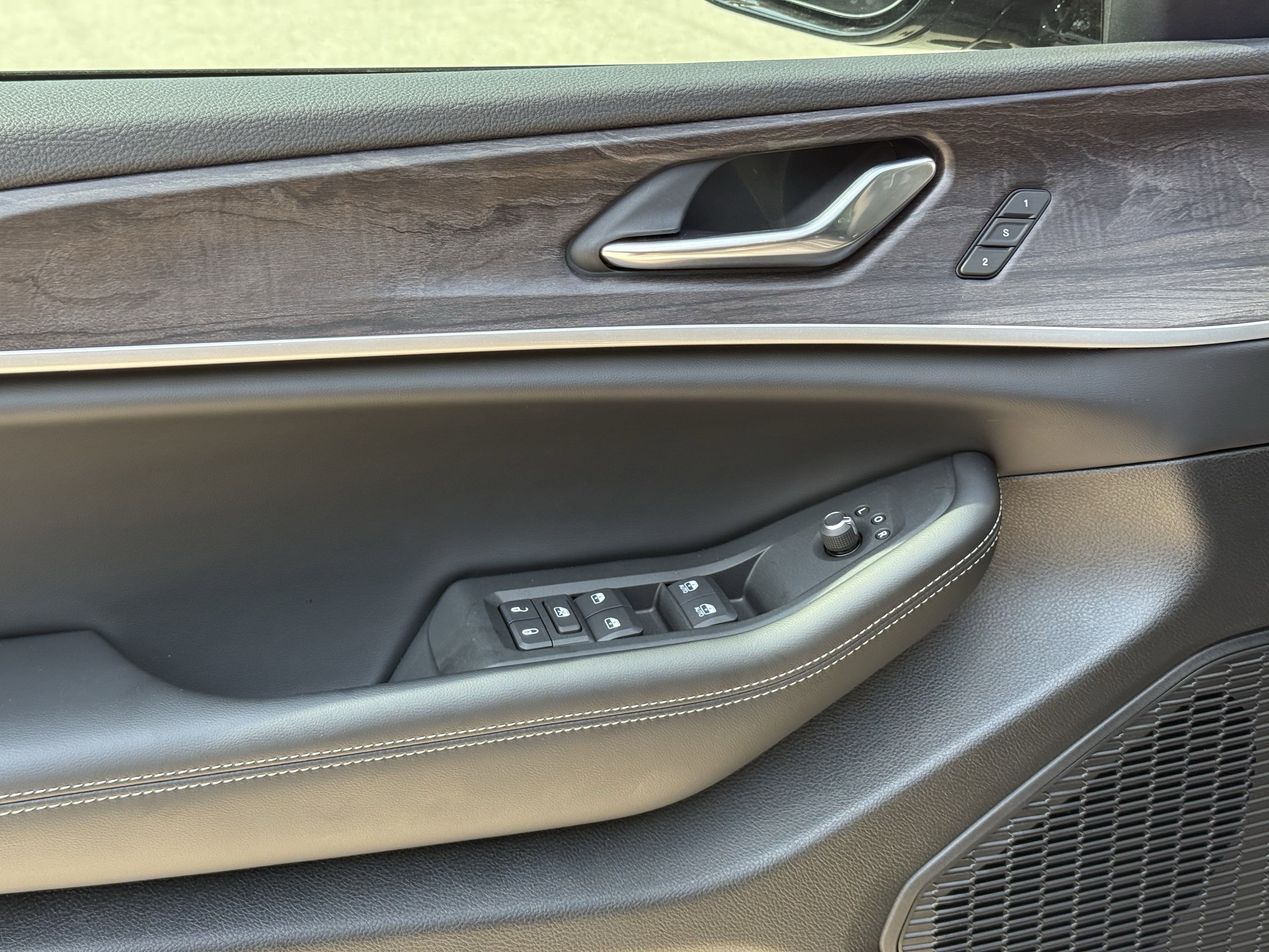 2025 Jeep Grand Cherokee L GRAND CHEROKEE L LIMITED 4X2