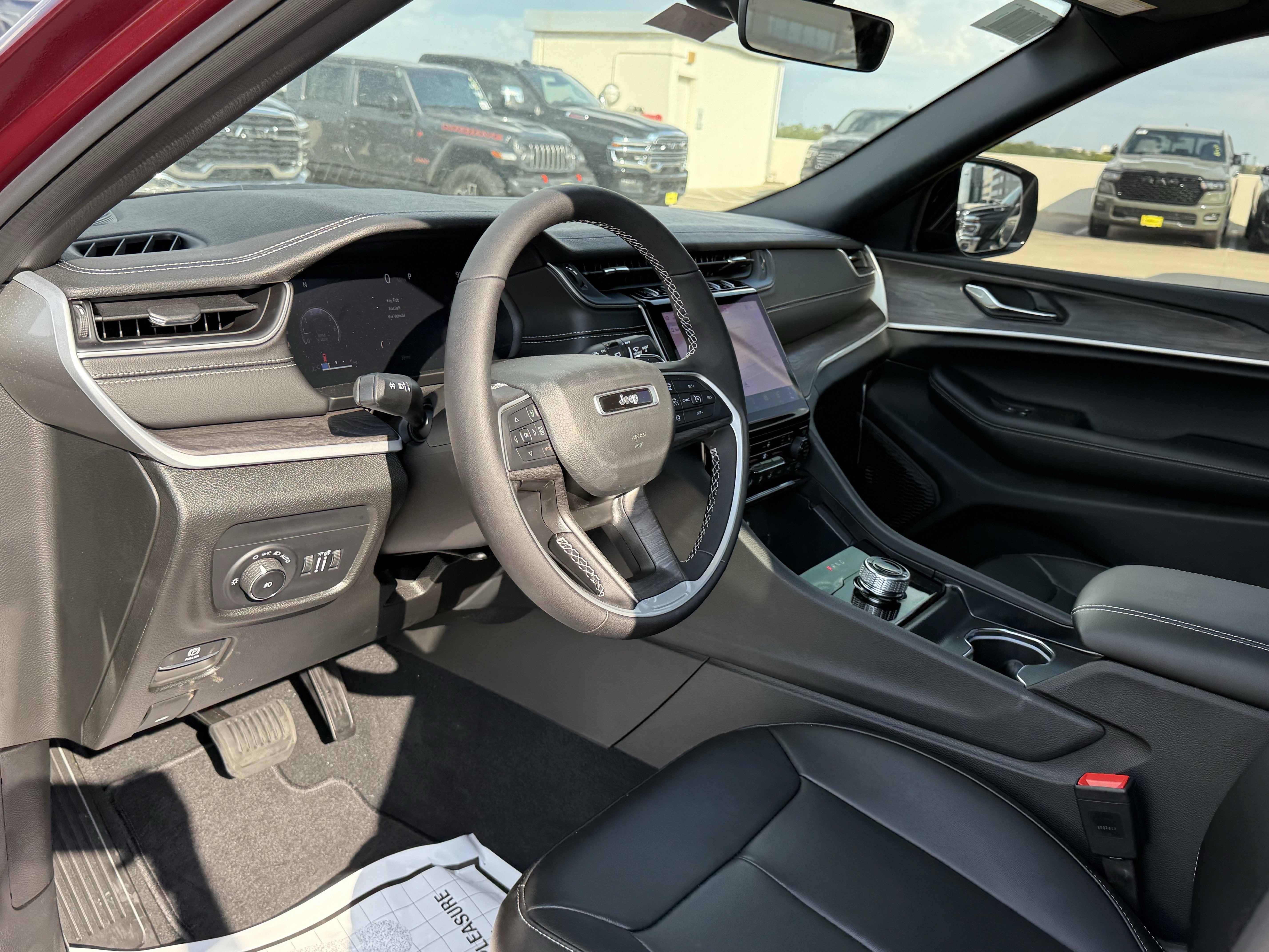 2025 Jeep Grand Cherokee L GRAND CHEROKEE L LIMITED 4X2