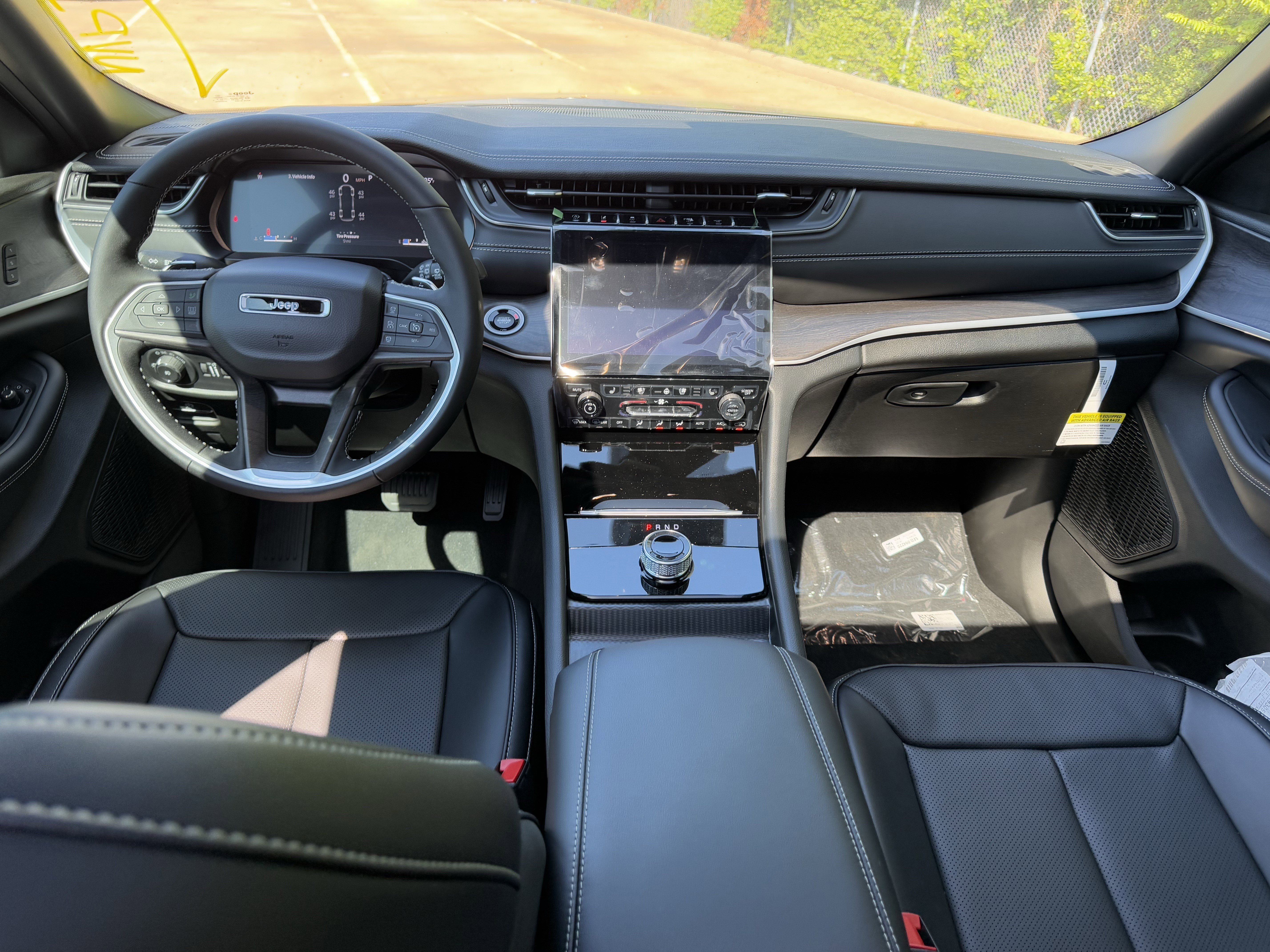 2025 Jeep Grand Cherokee L GRAND CHEROKEE L LIMITED 4X2