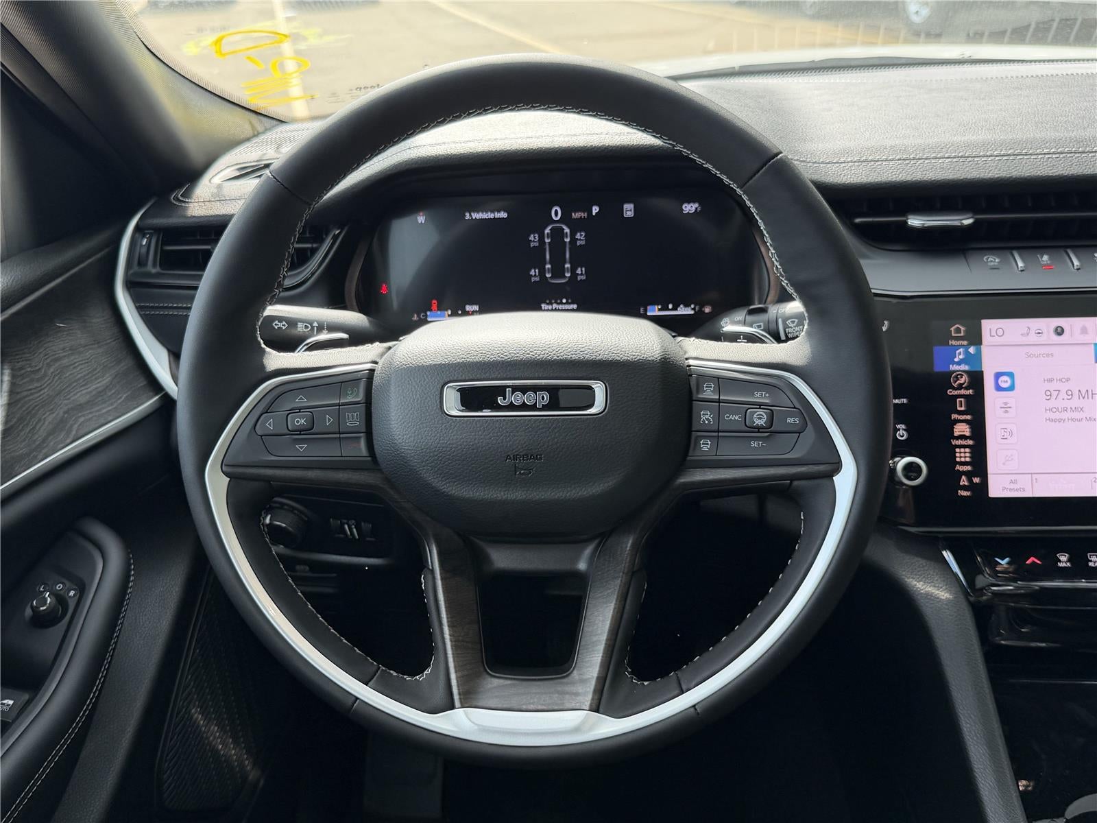 2026 Jeep Grand Cherokee L Laredo Altitude