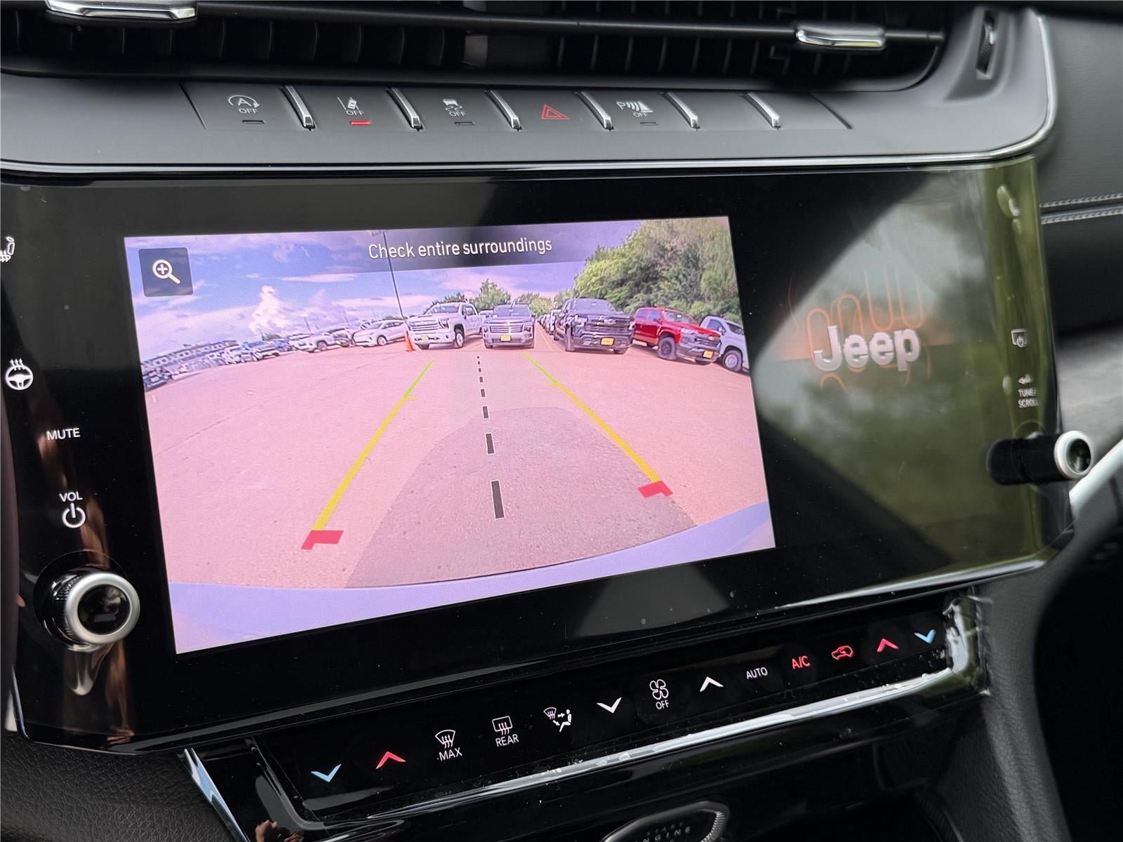 2026 Jeep Grand Cherokee L Laredo Altitude