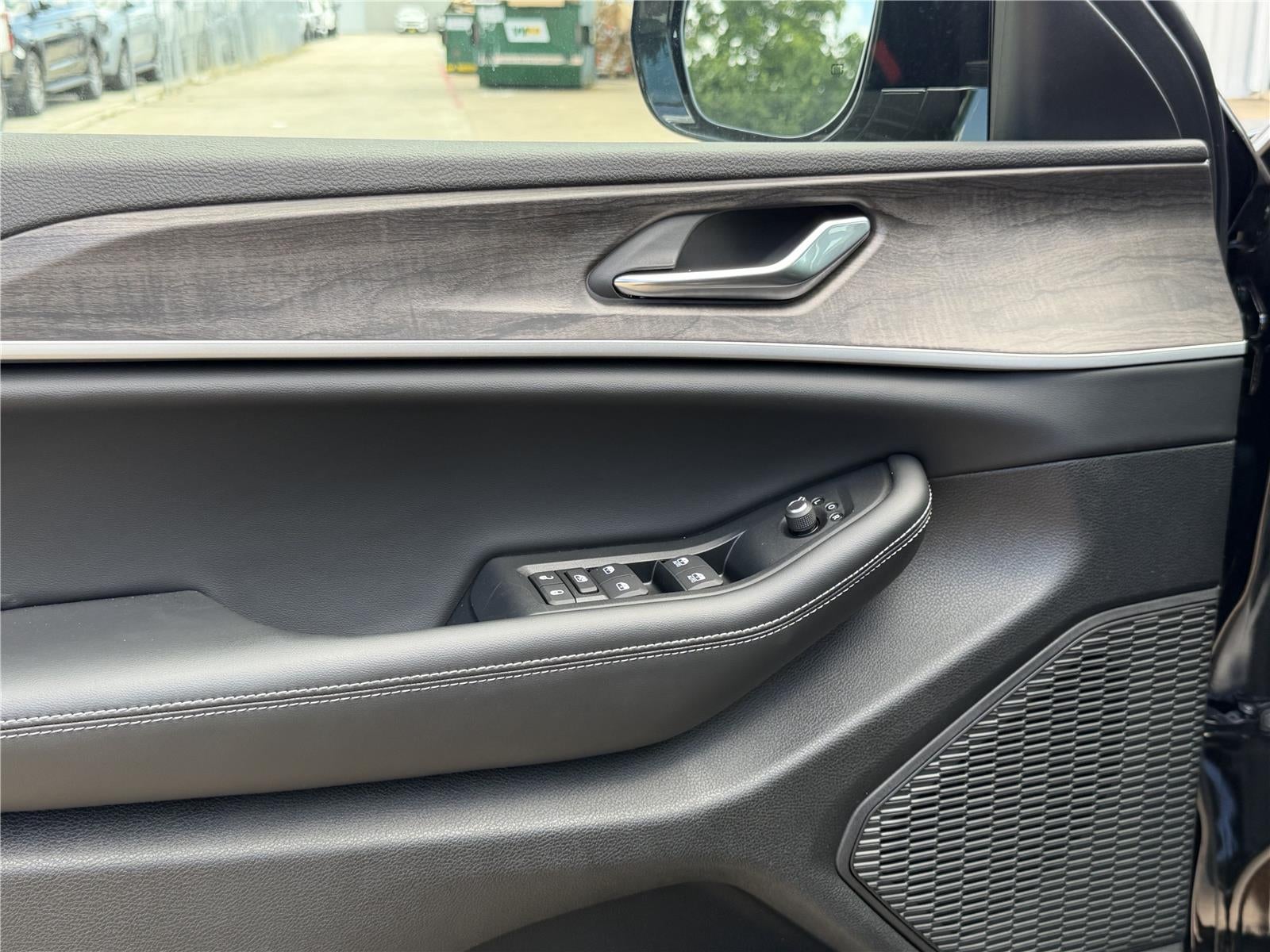 2026 Jeep Grand Cherokee L Laredo Altitude