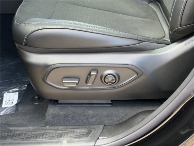 2026 Jeep Grand Cherokee L Laredo Altitude