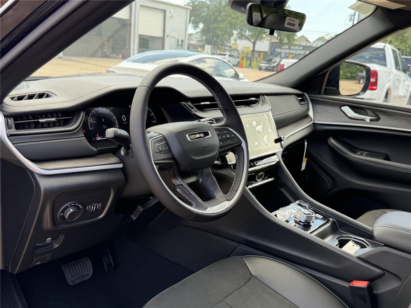 2026 Jeep Grand Cherokee L Laredo Altitude