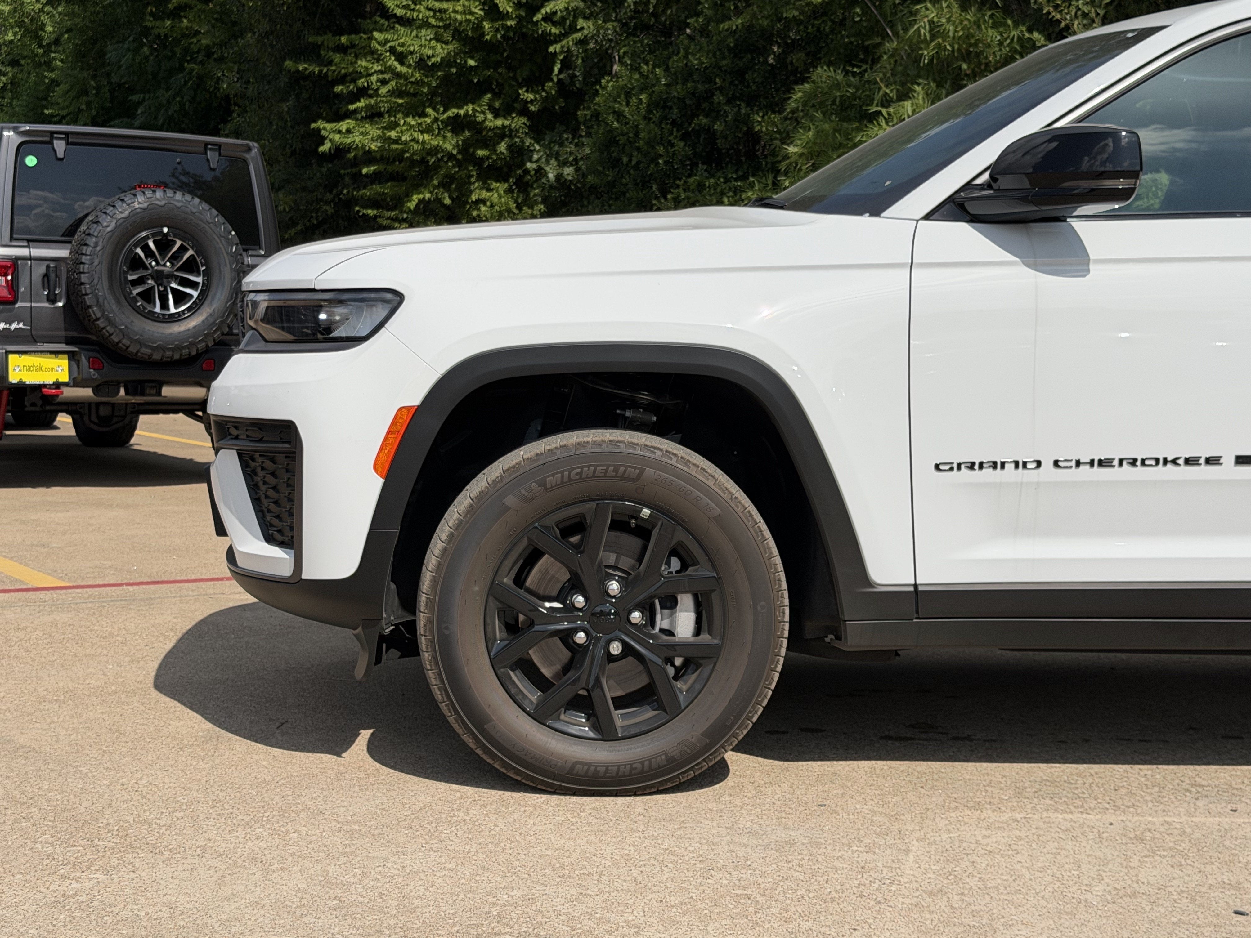 2026 Jeep GRAND CHEROKEE LARE