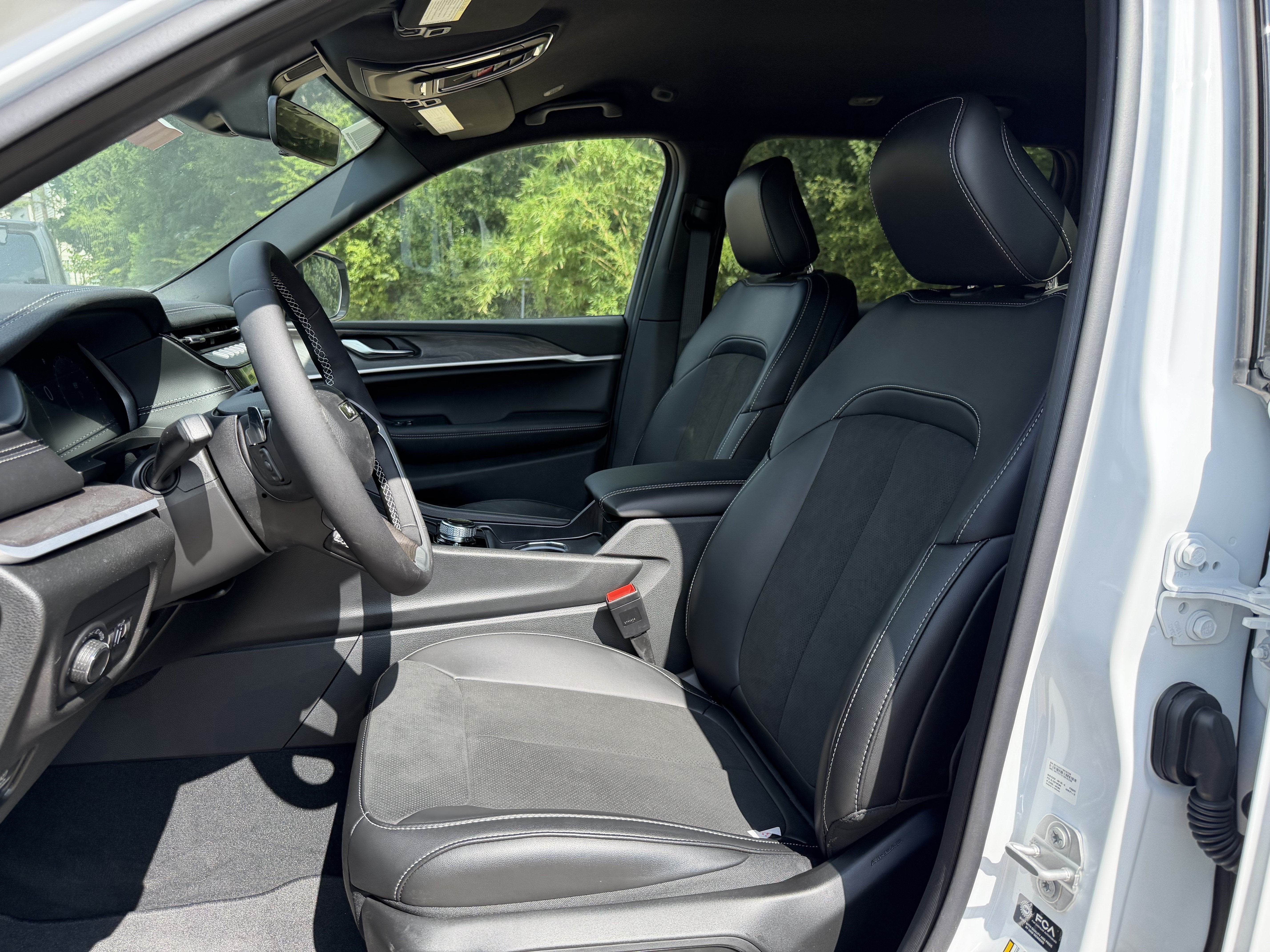 2026 Jeep GRAND CHEROKEE LARE
