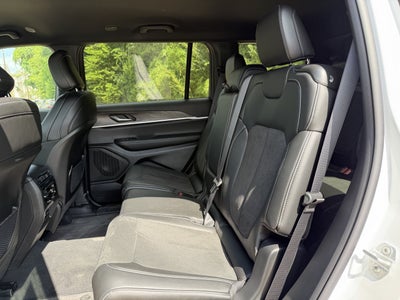 2026 Jeep GRAND CHEROKEE LARE