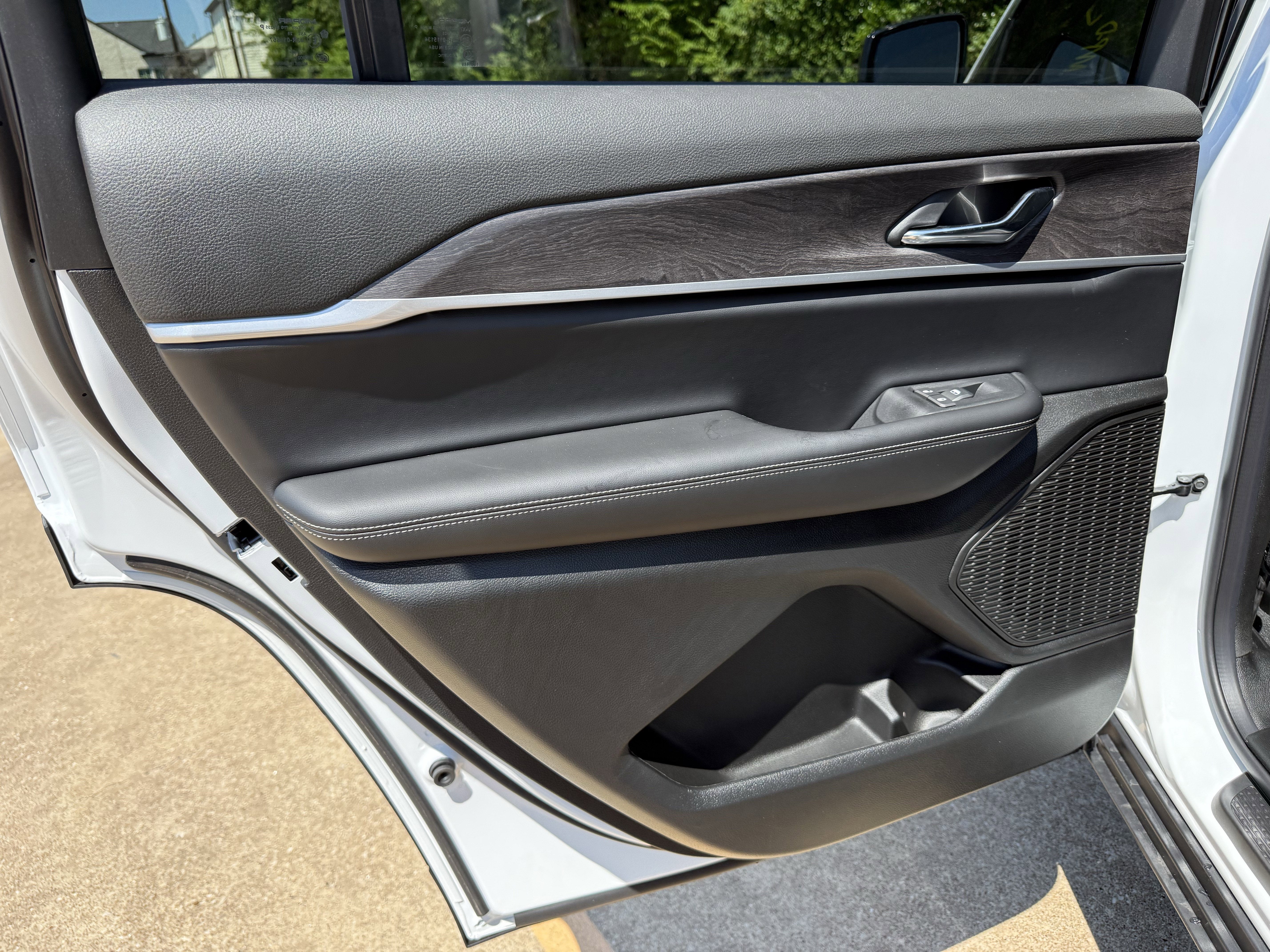 2025 Jeep Grand Cherokee L GRAND CHEROKEE L LIMITED 4X4