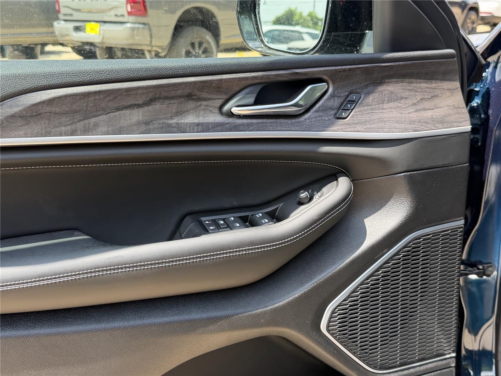 2026 Jeep Grand Cherokee L Limited Reserve