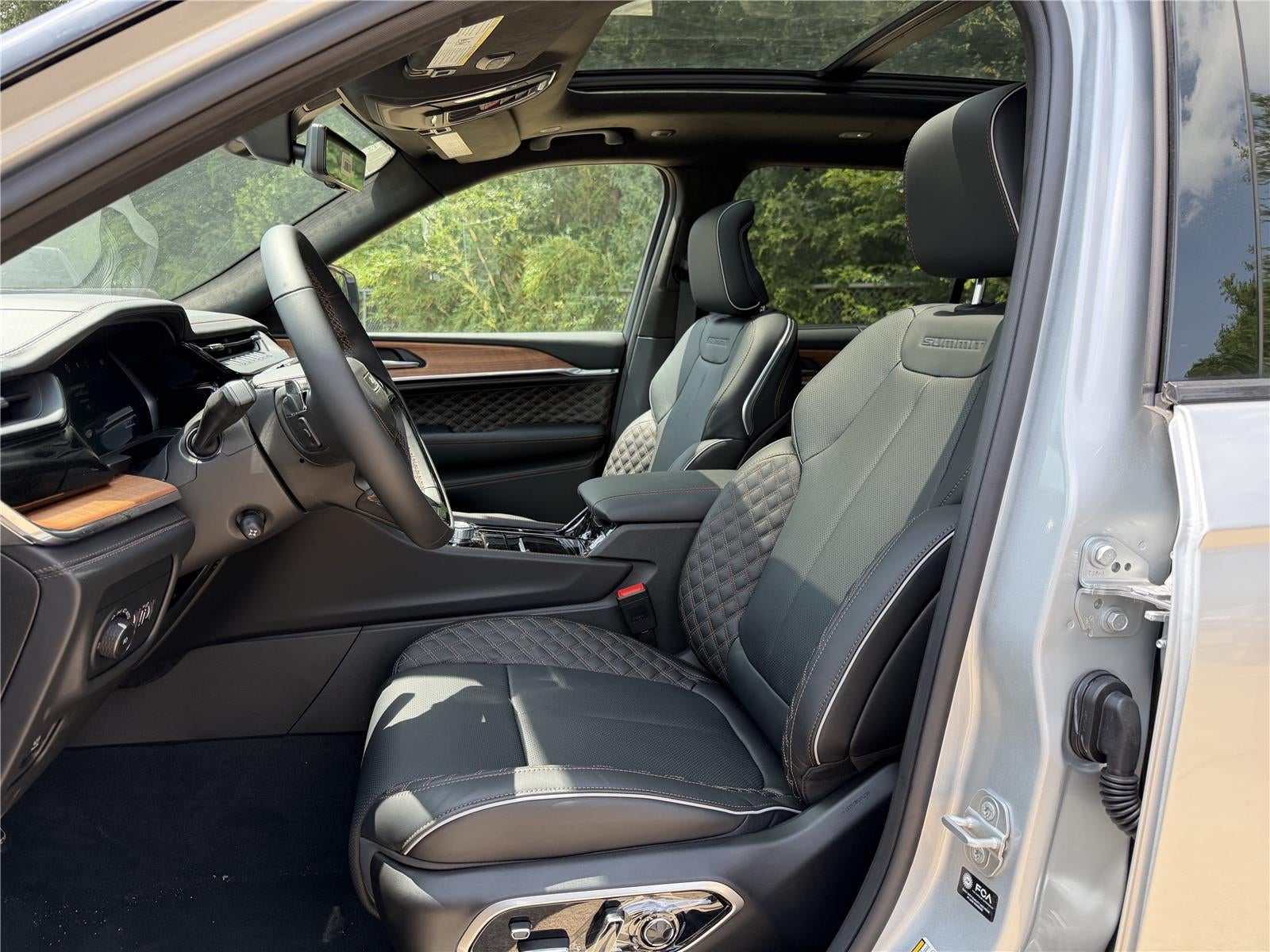 2026 Jeep Grand Cherokee L Summit
