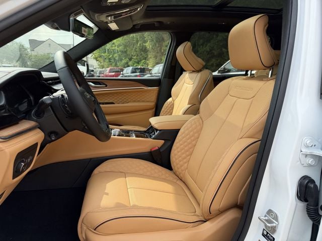 2026 Jeep Grand Cherokee L GRAND CHEROKEE L SUMMIT 4X4