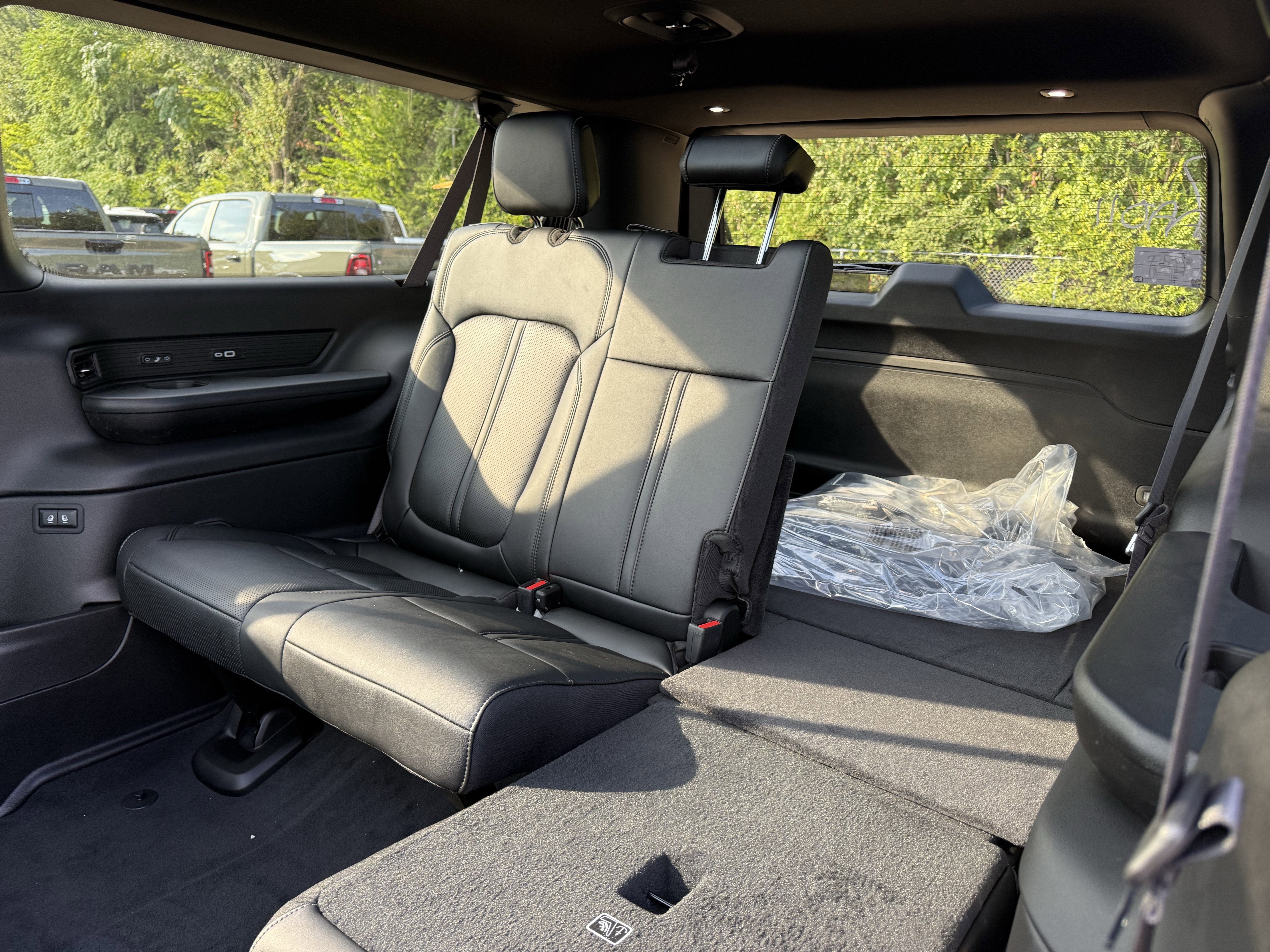 2025 Jeep Wagoneer WAGONEER L LIMITED 4X4