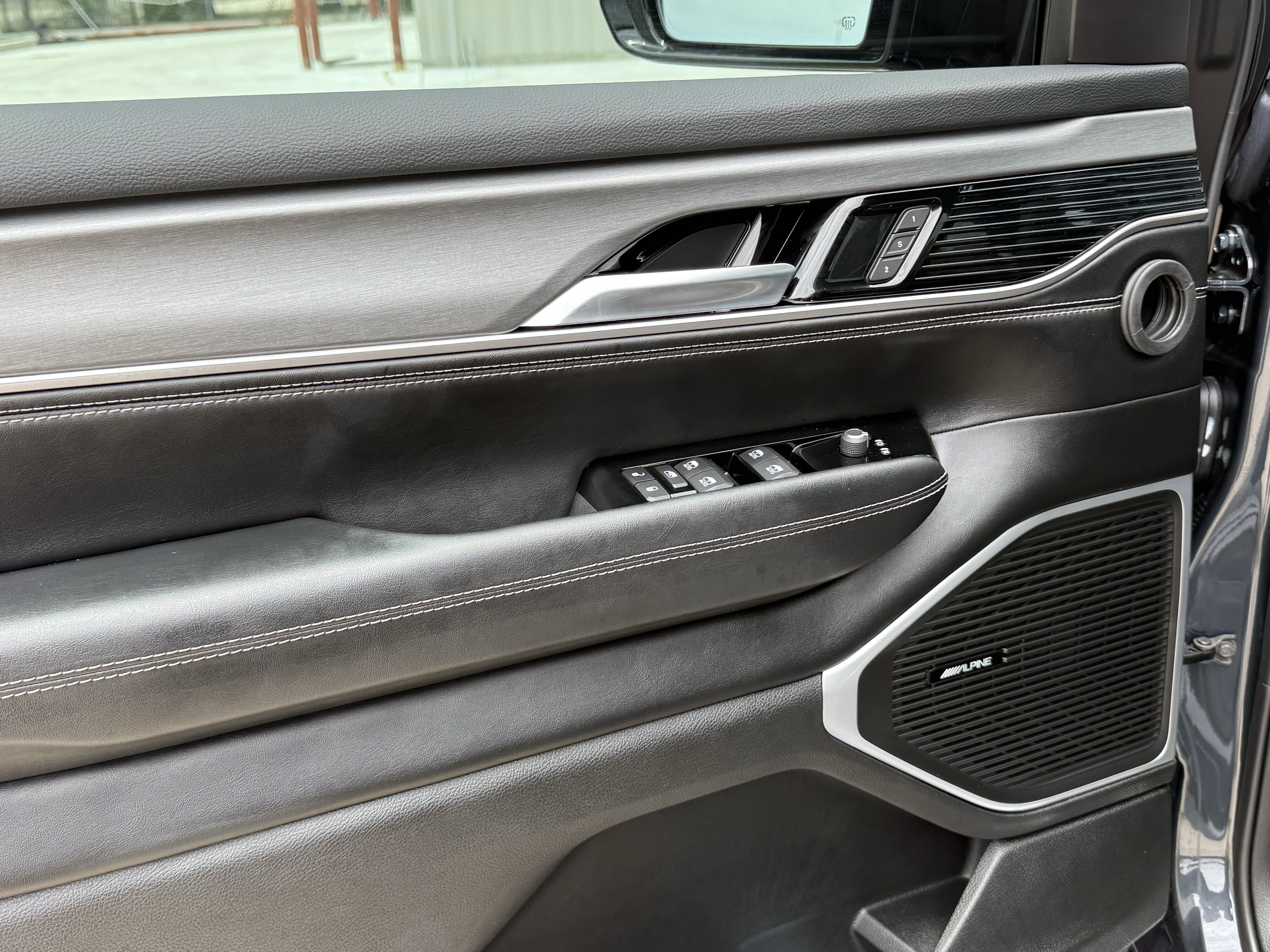 2025 Jeep Wagoneer WAGONEER L CARBIDE 4X4