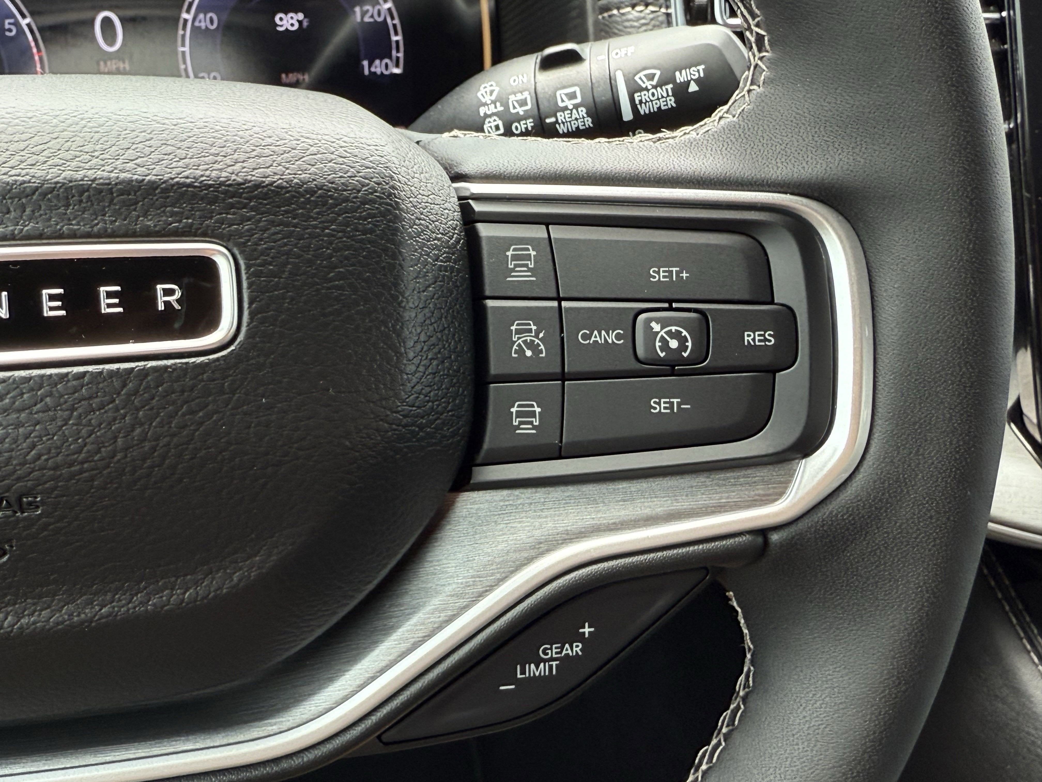 2025 Jeep Wagoneer WAGONEER L CARBIDE 4X4