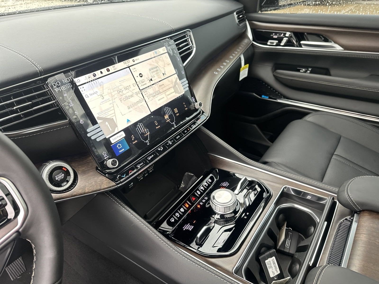 2024 Jeep Grand Wagoneer GRAND WAGONEER L 4X4