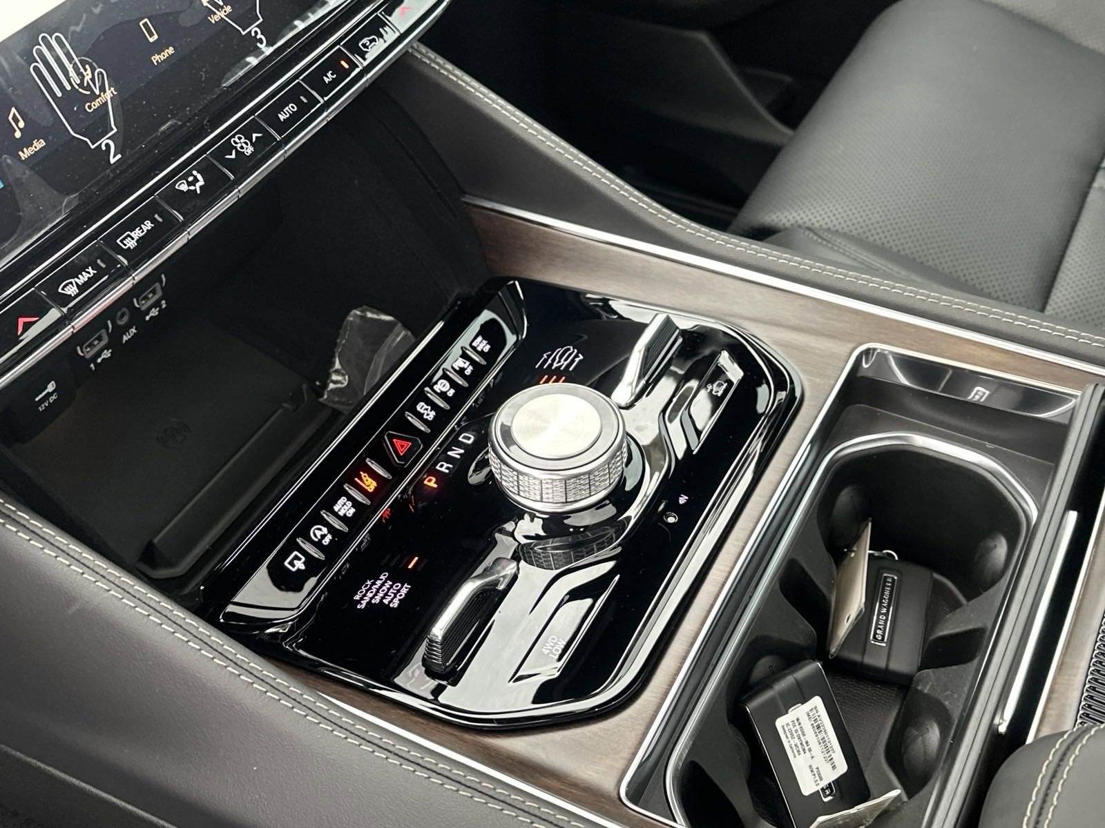 2024 Jeep Grand Wagoneer GRAND WAGONEER L 4X4