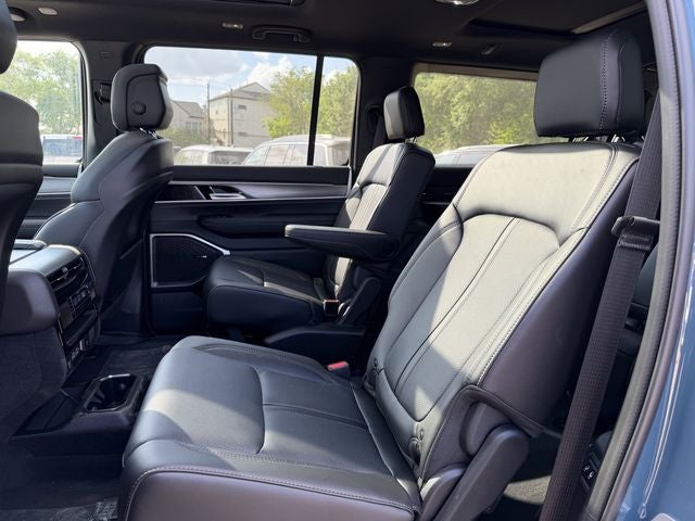 2026 Jeep Grand Wagoneer GRAND WAGONEER UPLAND 4X4