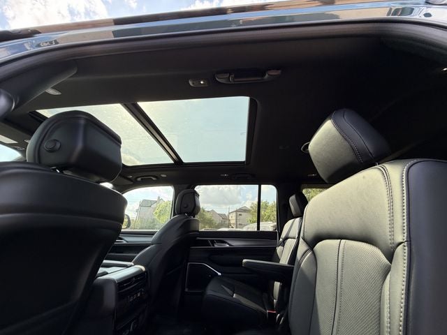 2026 Jeep Grand Wagoneer GRAND WAGONEER UPLAND 4X4