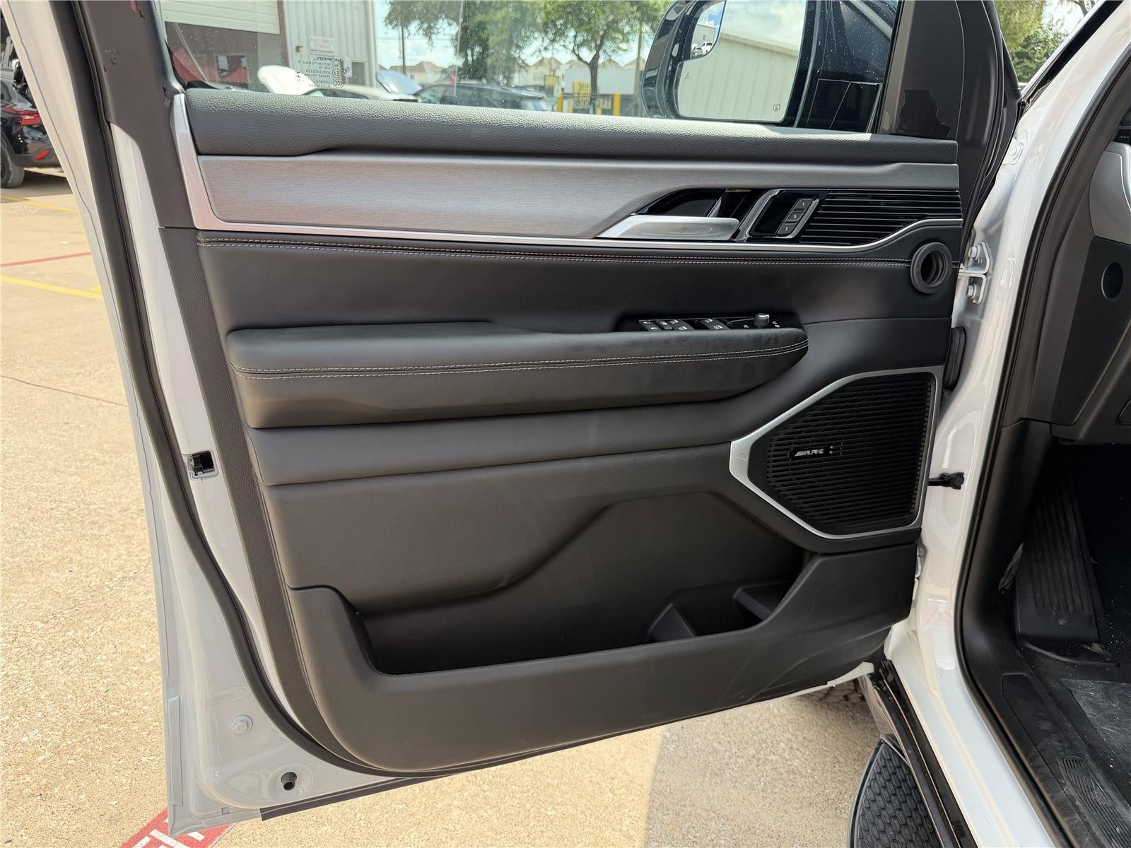 2026 Jeep Grand Wagoneer GRAND WAGONEER UPLAND 4X4