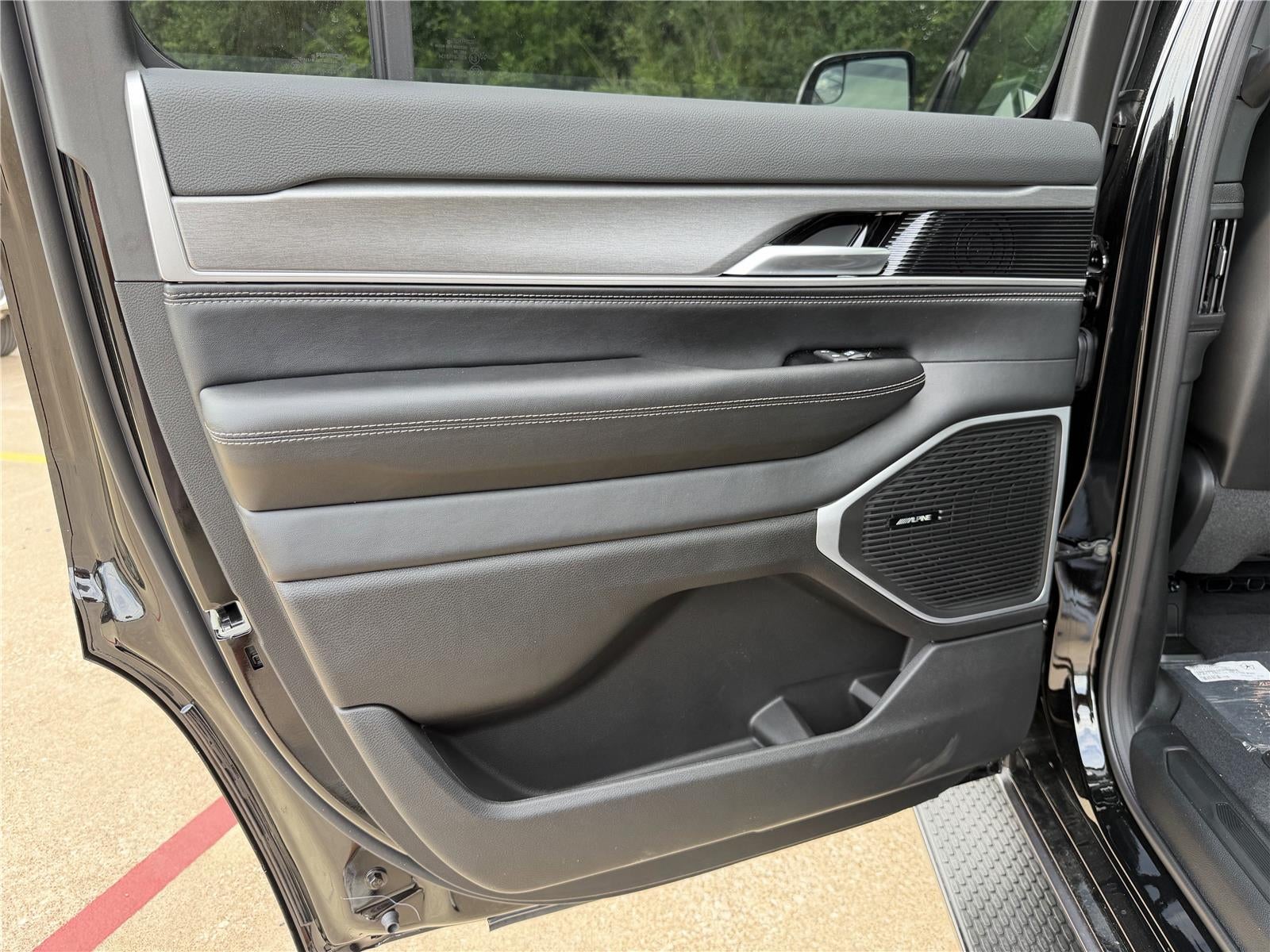 2026 Jeep Grand Wagoneer GRAND WAGONEER UPLAND 4X4