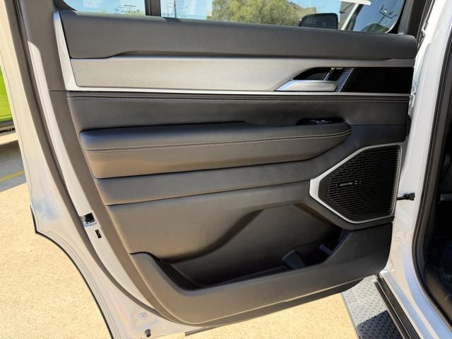 2026 Jeep Grand Wagoneer GRAND WAGONEER LIMITED ALTITUDE 4X4