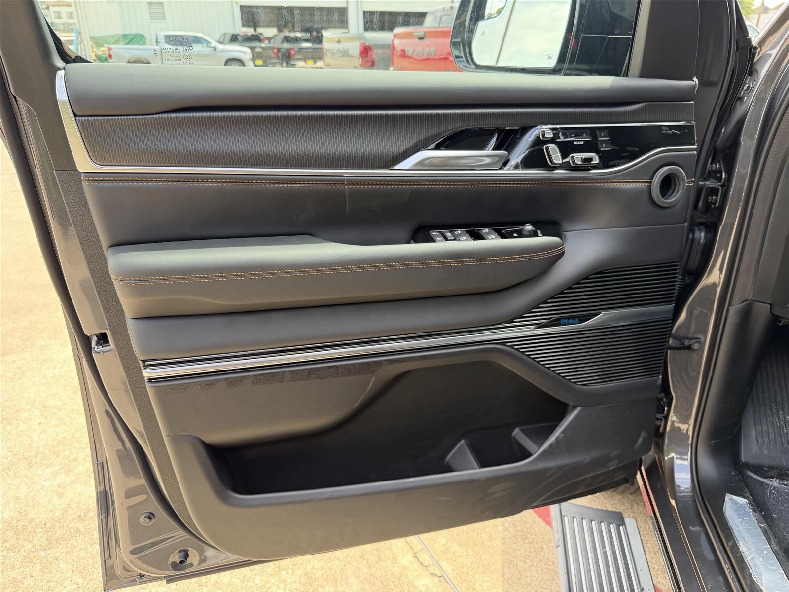 2026 Jeep Grand Wagoneer Summit Reserve