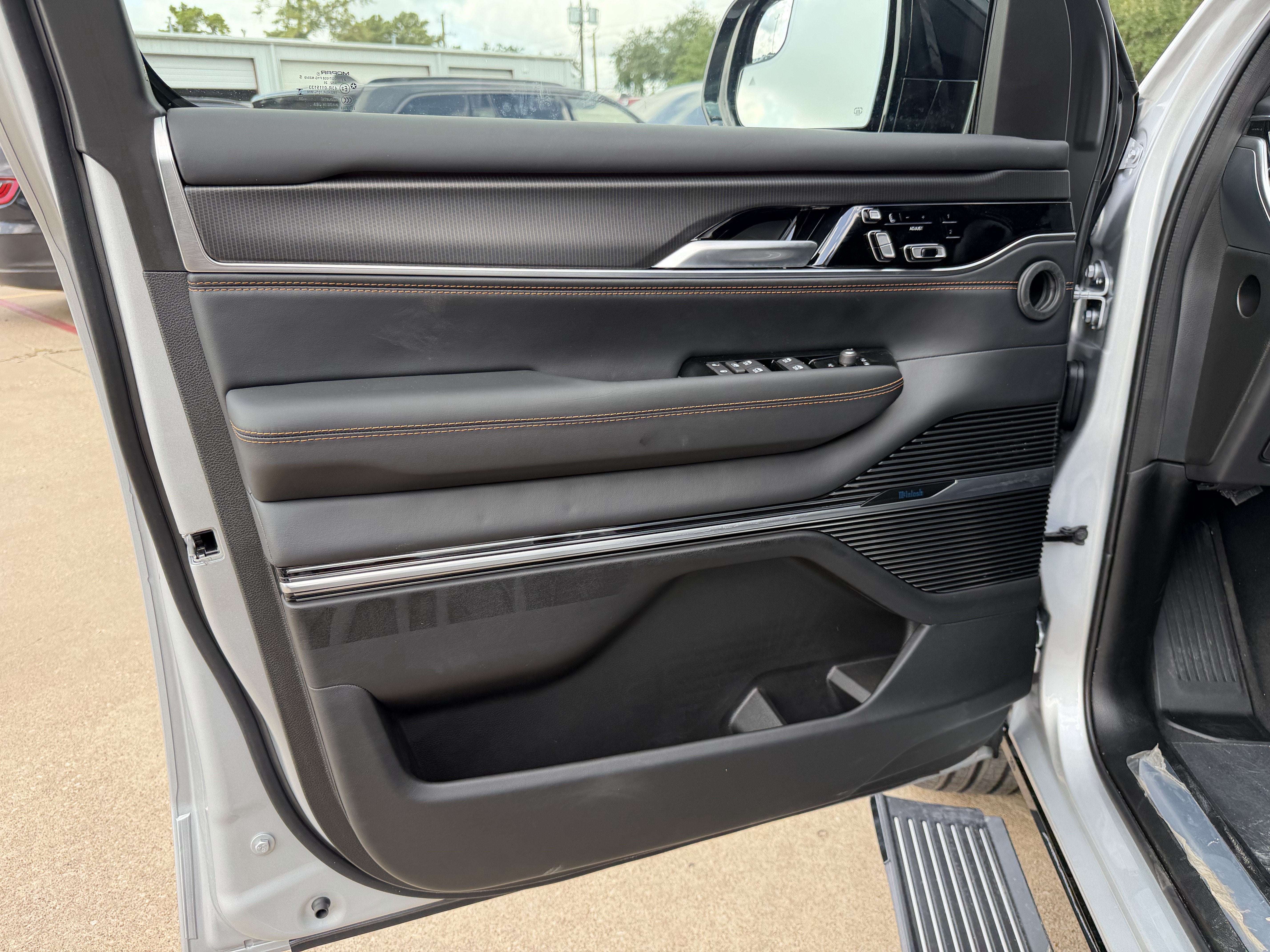 2026 Jeep Grand Wagoneer Summit Reserve