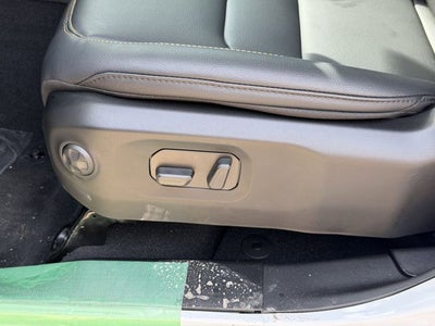 2026 Jeep Gladiator GLADIATOR SAHARA 4X4