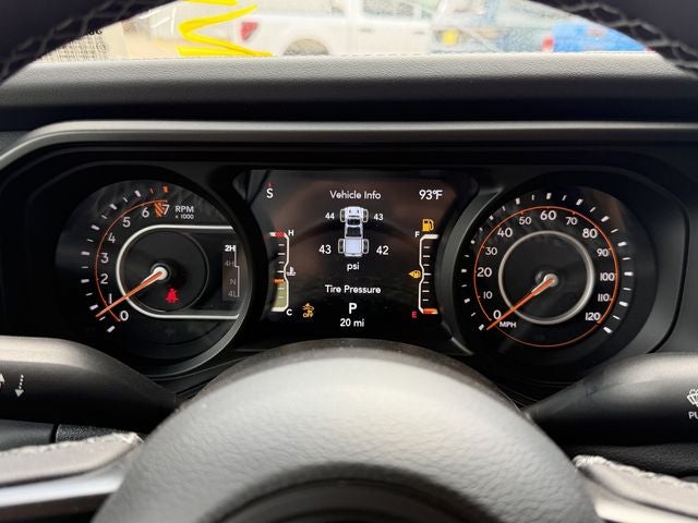 2026 Jeep Gladiator GLADIATOR SAHARA 4X4