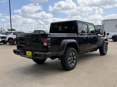2026 Jeep Gladiator GLADIATOR SAHARA 4X4