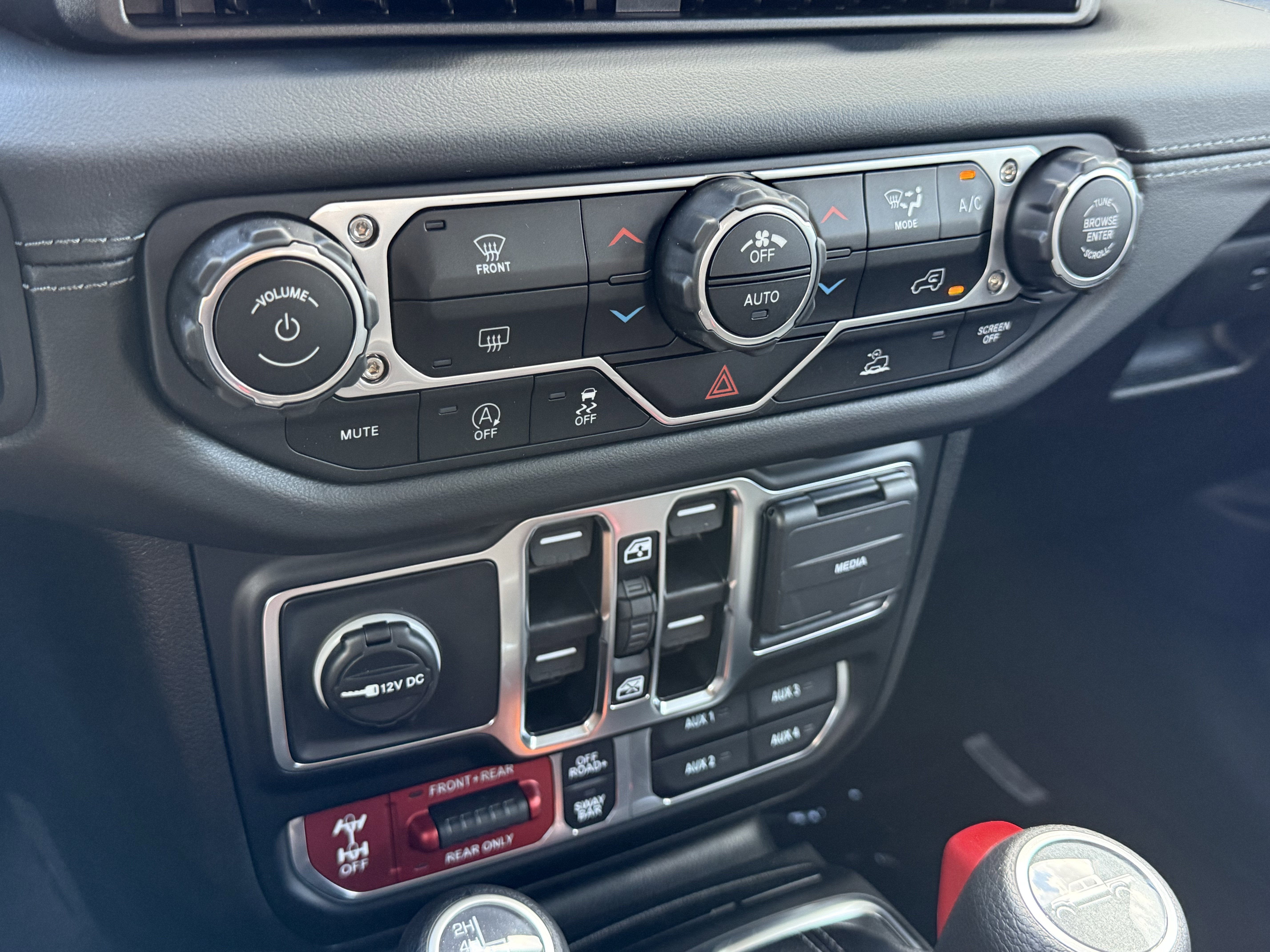 2025 Jeep Gladiator GLADIATOR RUBICON 4X4