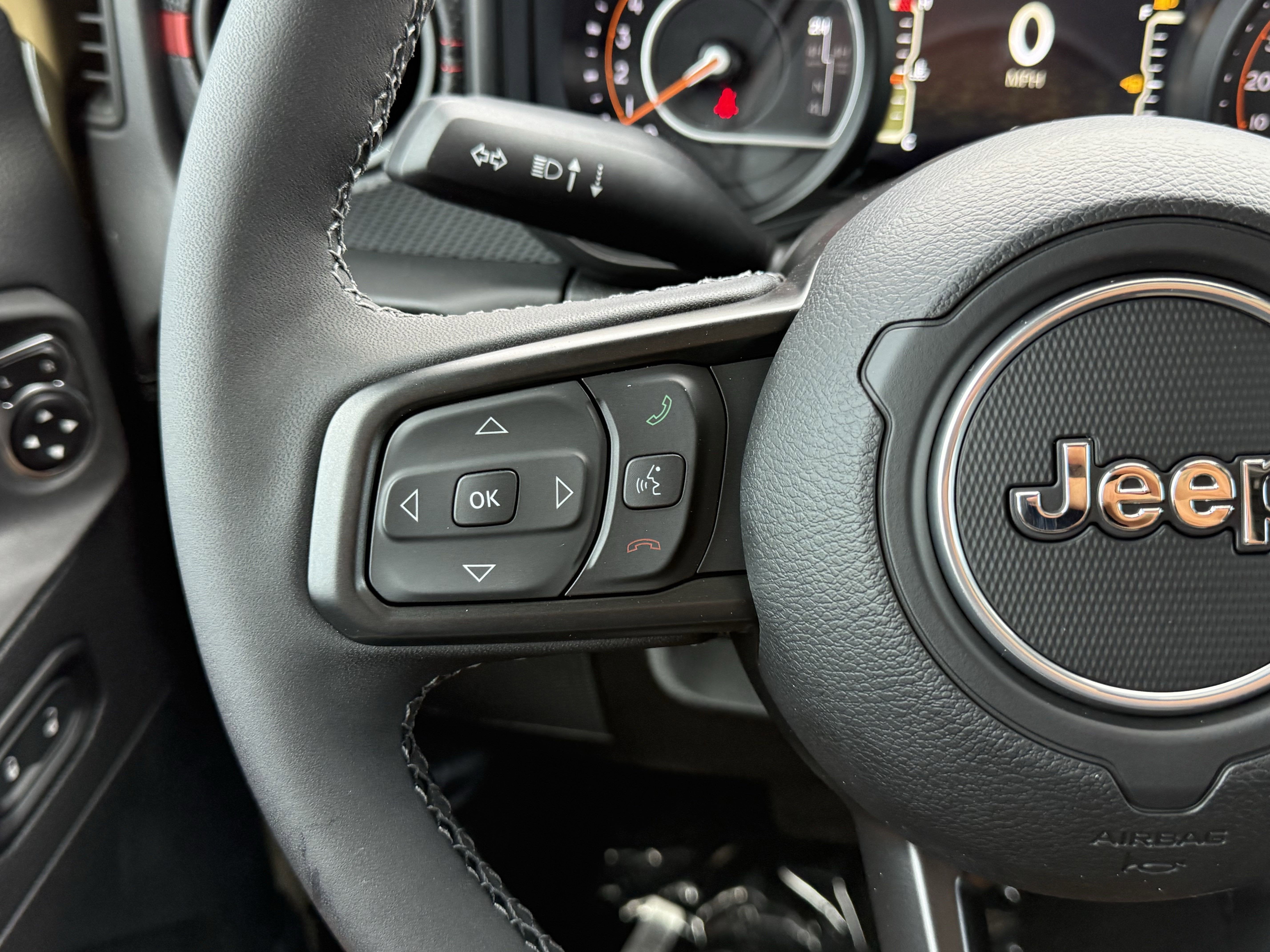 2025 Jeep Gladiator GLADIATOR RUBICON X 4X4