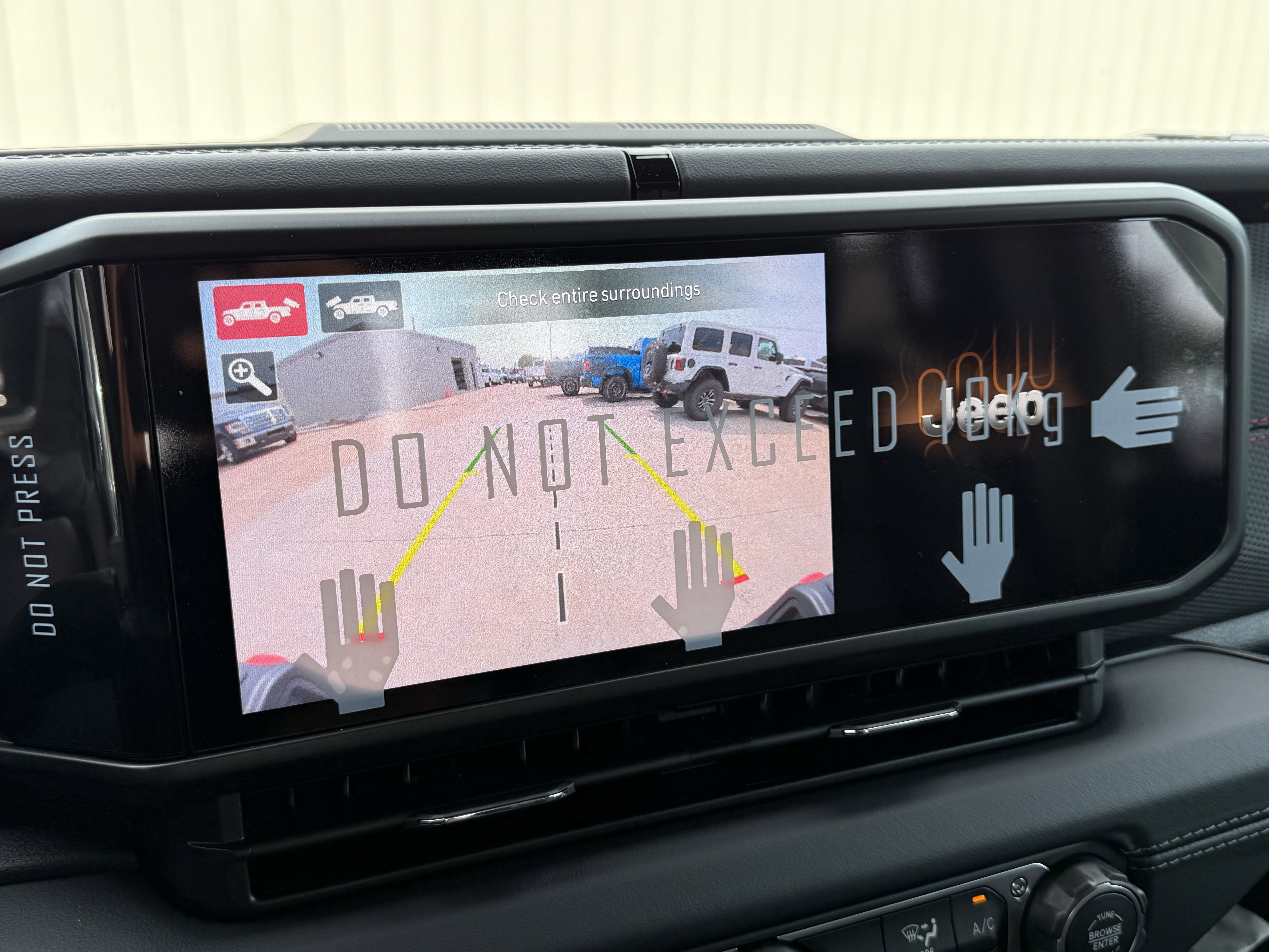 2025 Jeep Gladiator GLADIATOR RUBICON X 4X4