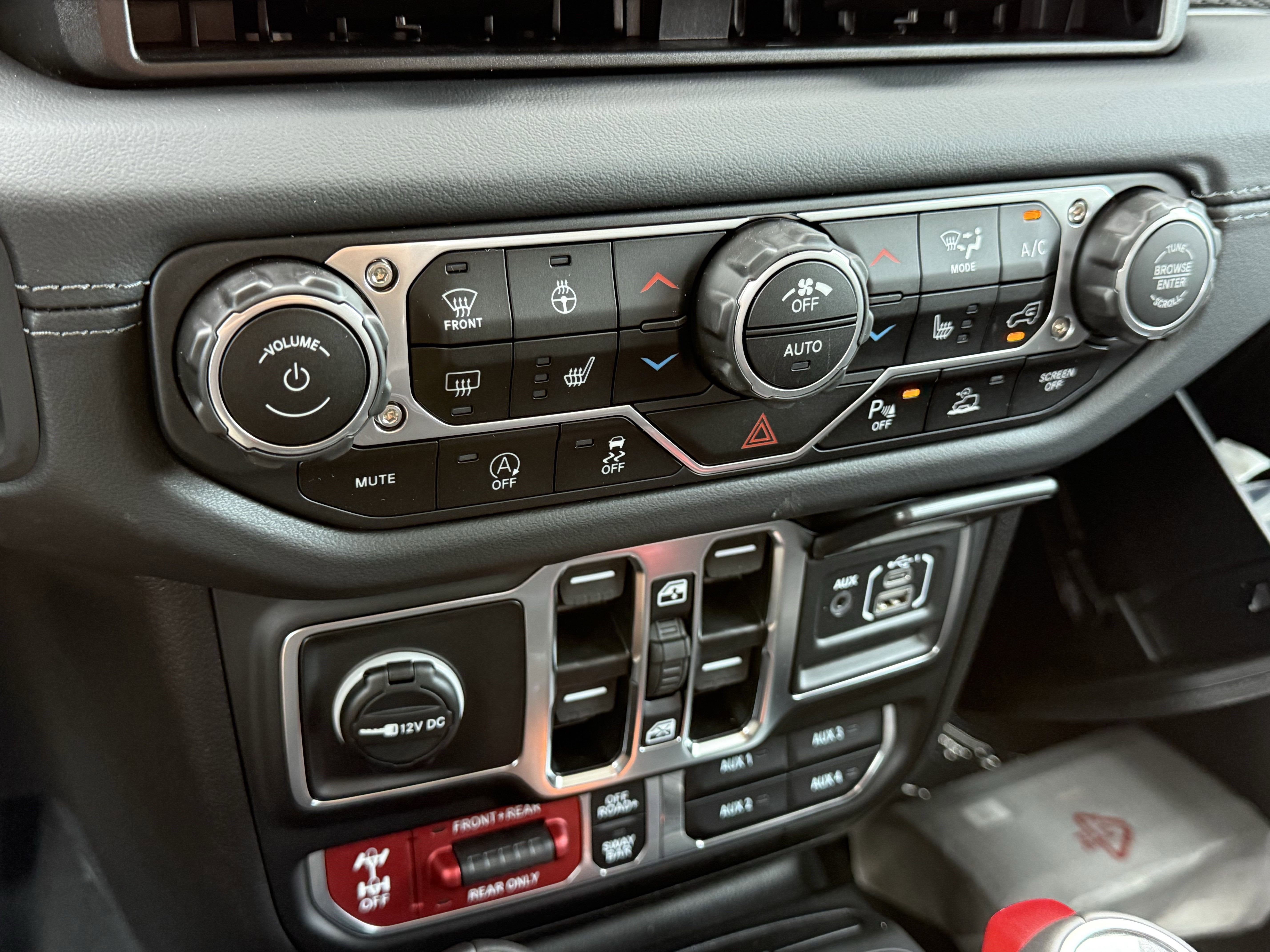 2025 Jeep Gladiator GLADIATOR RUBICON X 4X4