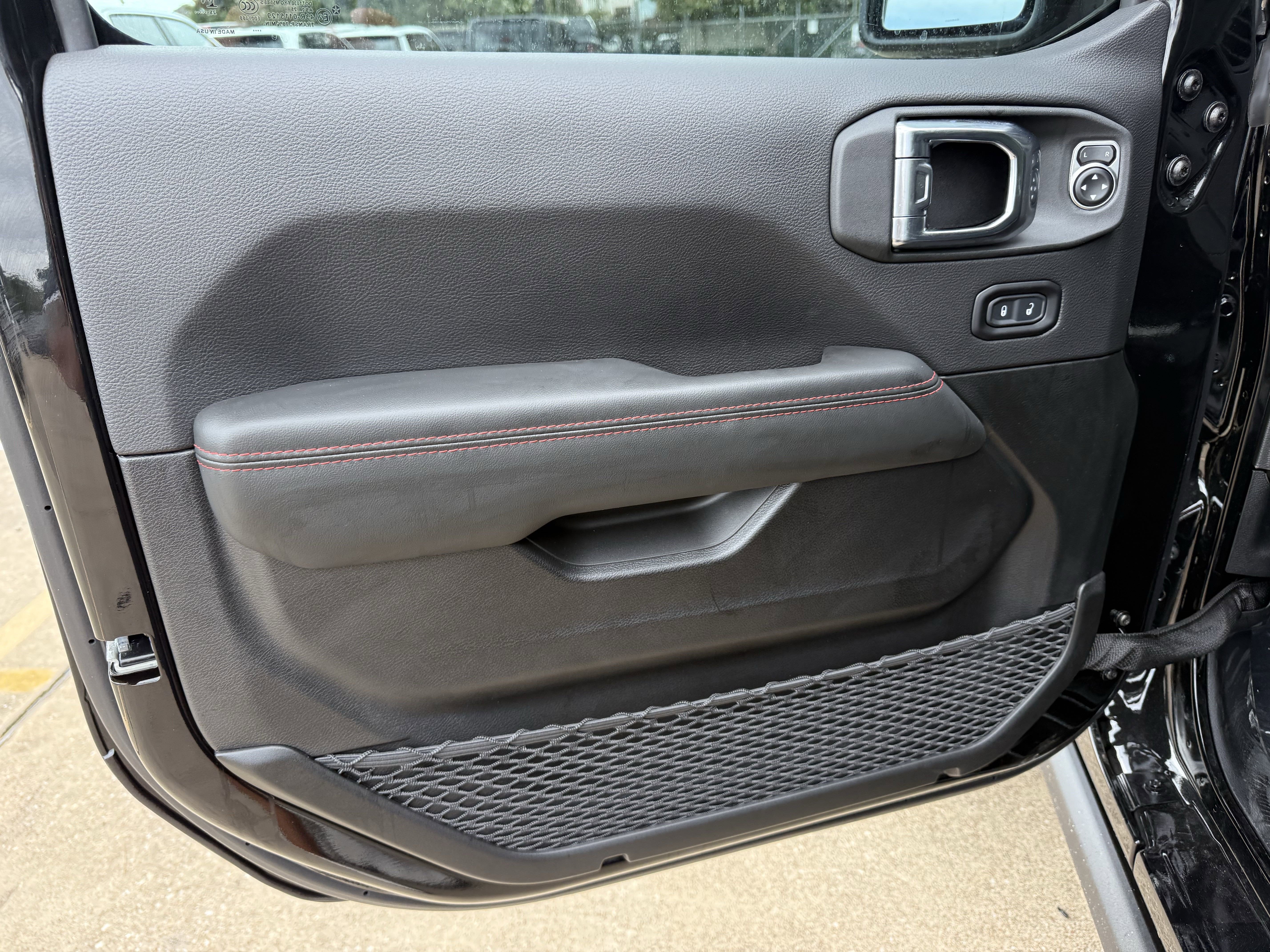 2025 Jeep Gladiator GLADIATOR RUBICON X 4X4