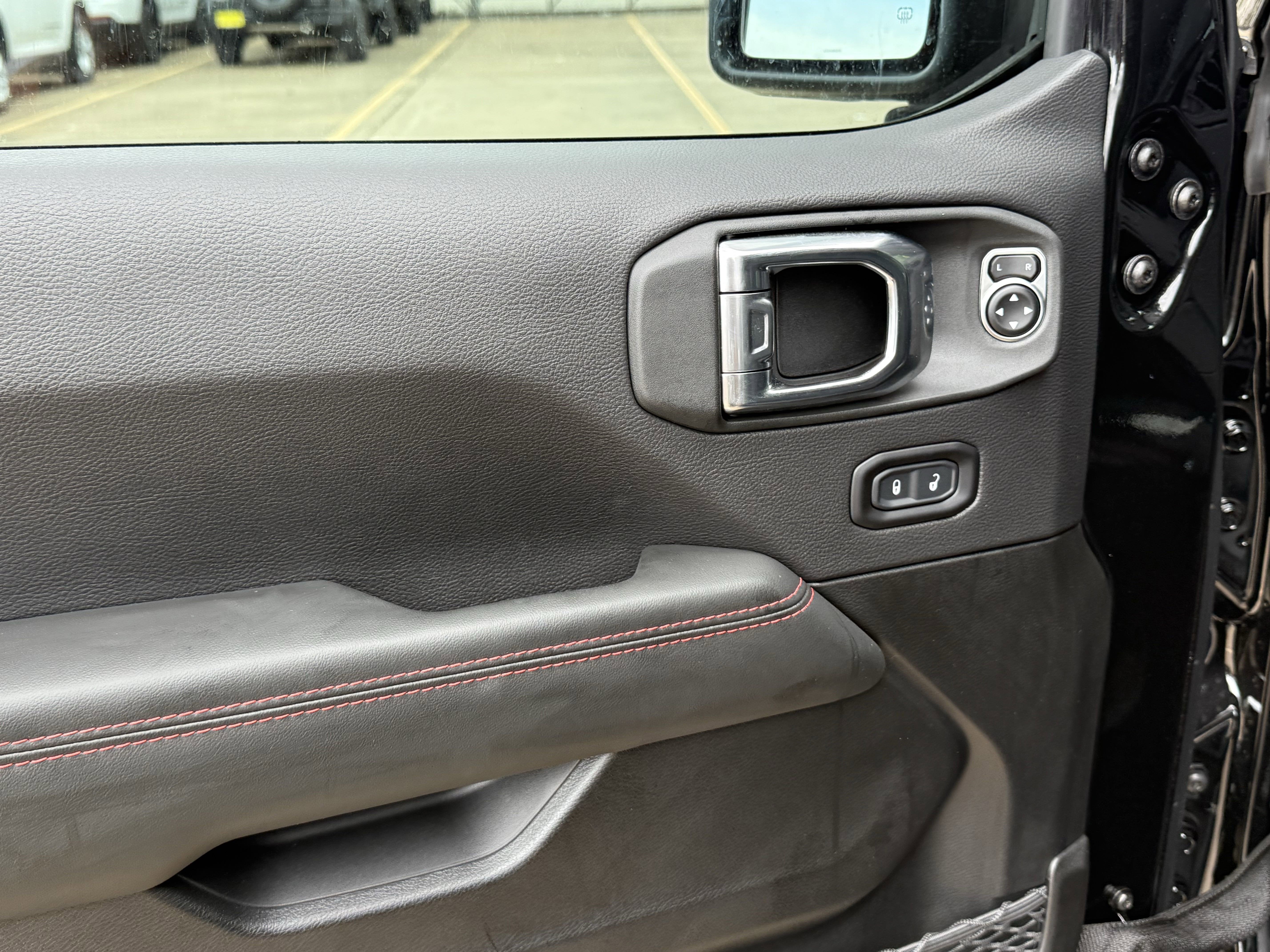 2025 Jeep Gladiator GLADIATOR RUBICON X 4X4