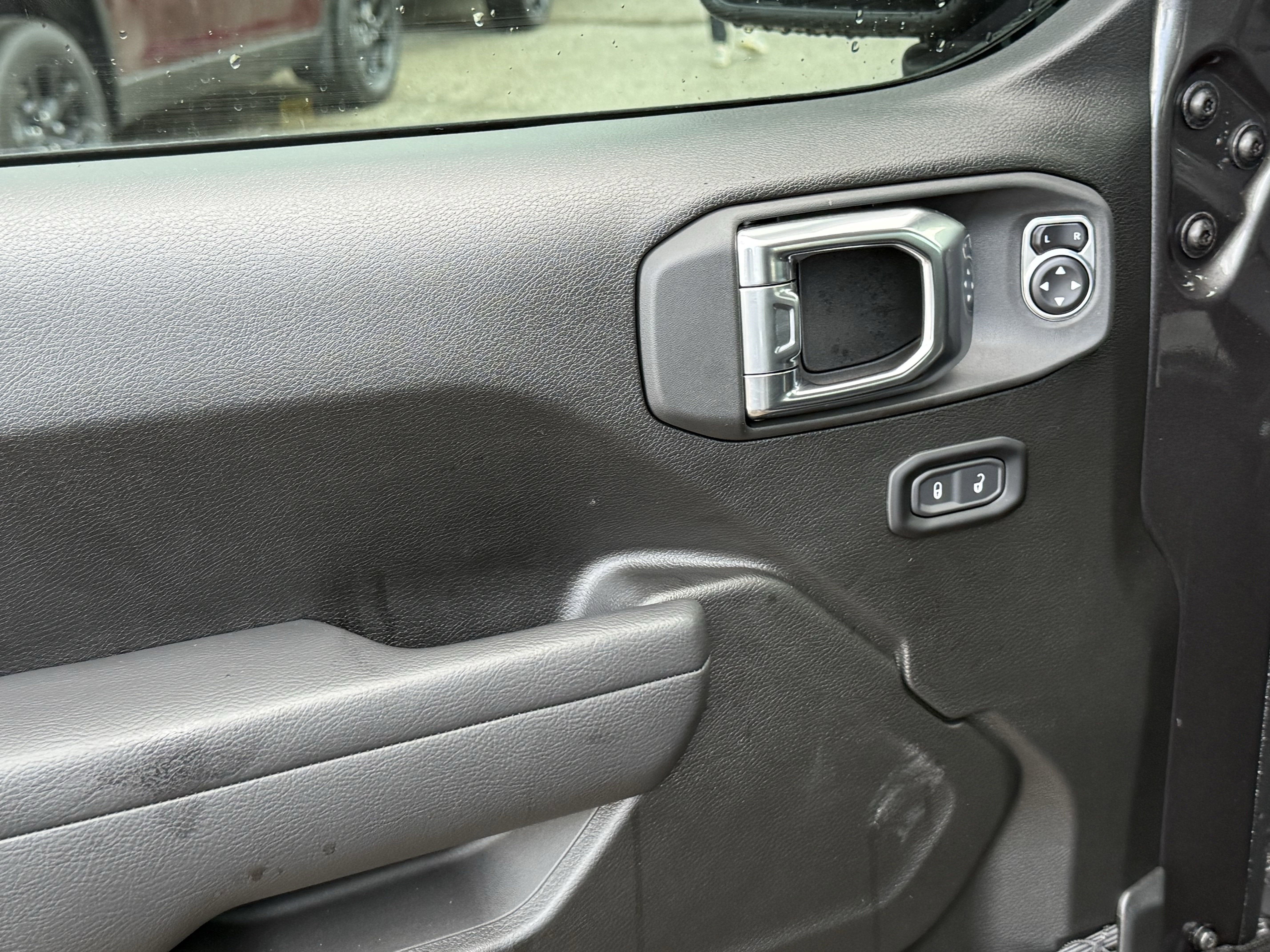 2025 Jeep Gladiator GLADIATOR RUBICON 4X4