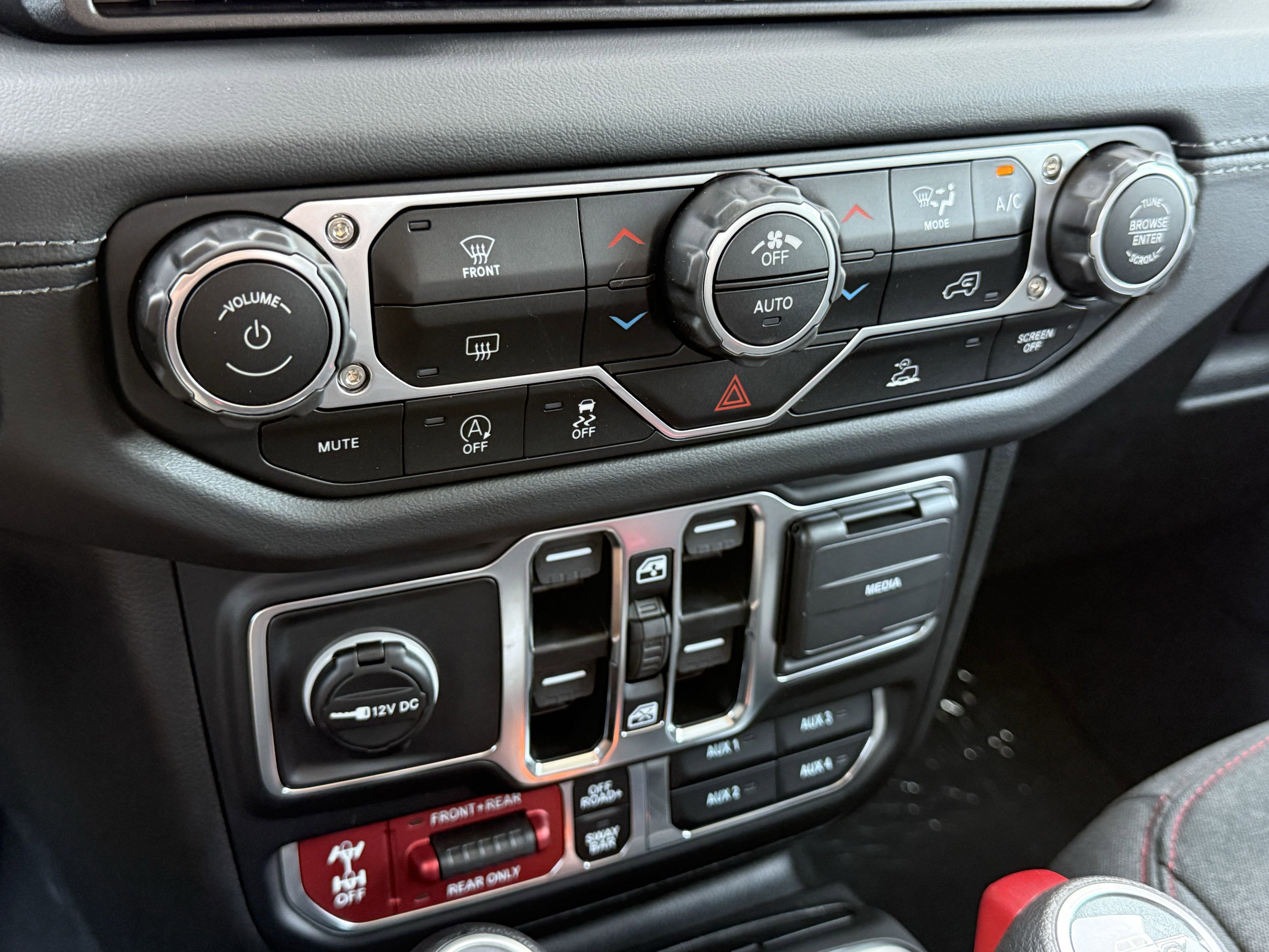 2025 Jeep Gladiator GLADIATOR RUBICON 4X4