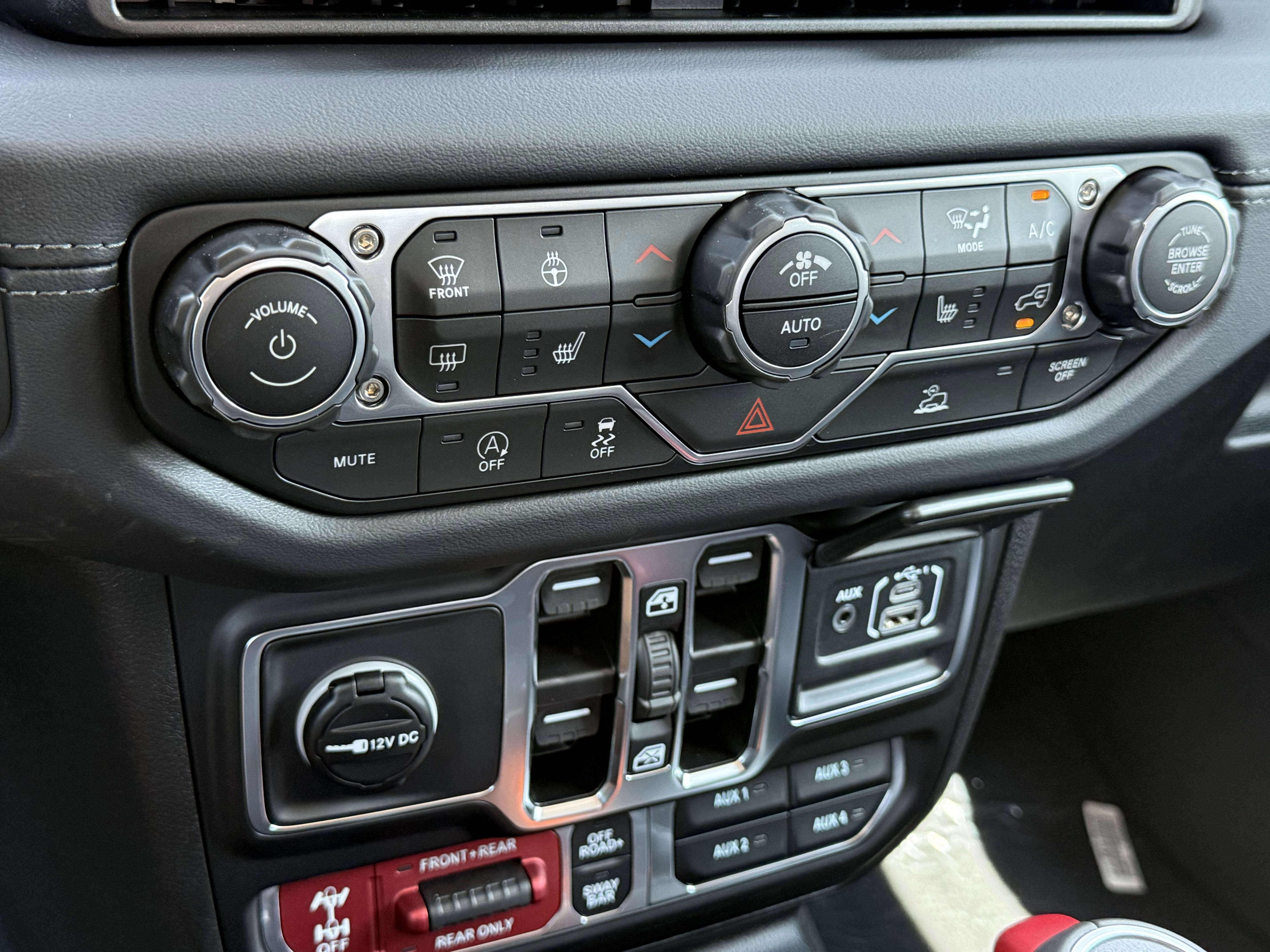 2025 Jeep Gladiator GLADIATOR RUBICON 4X4