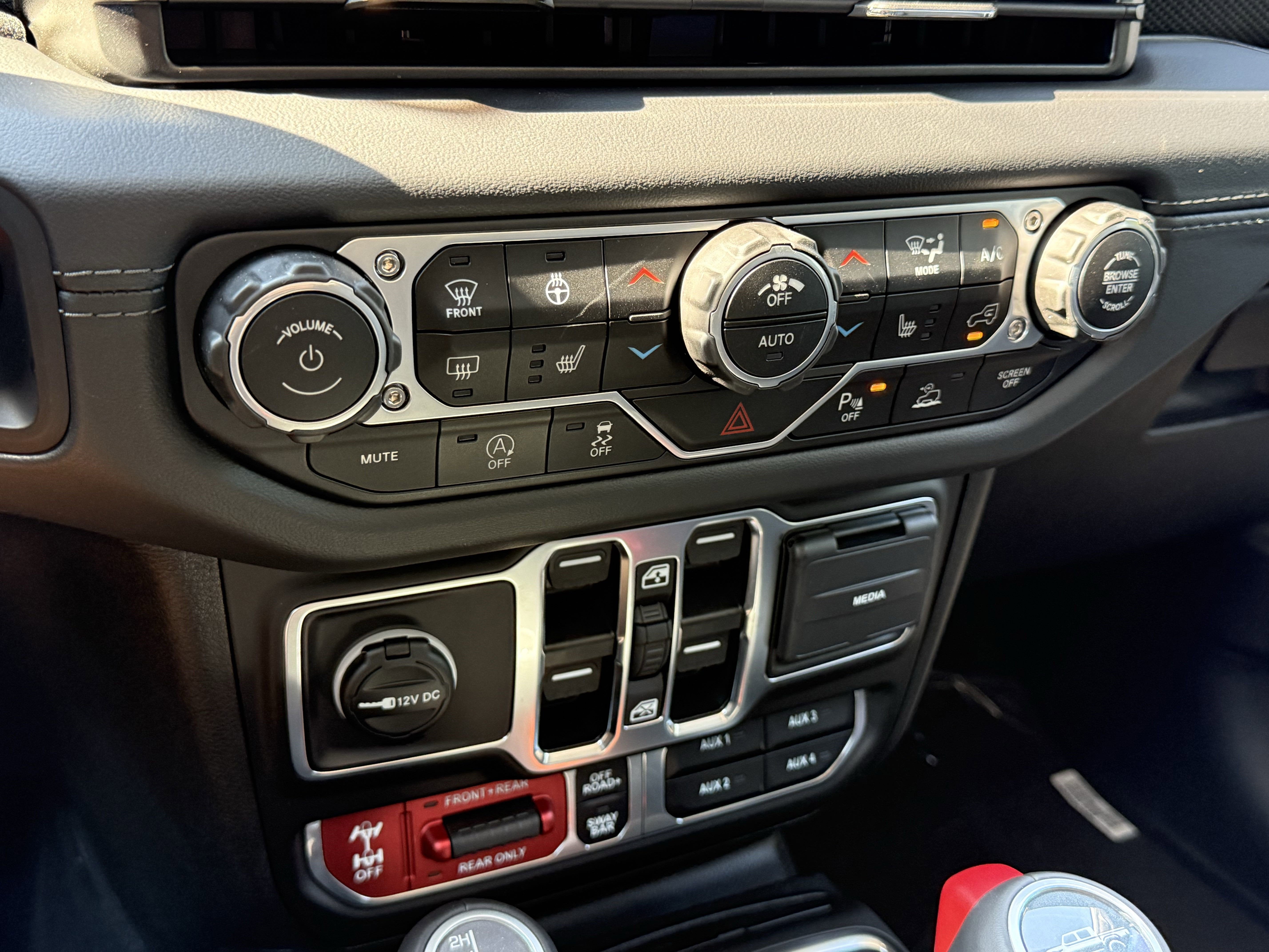 2025 Jeep Gladiator GLADIATOR RUBICON 4X4