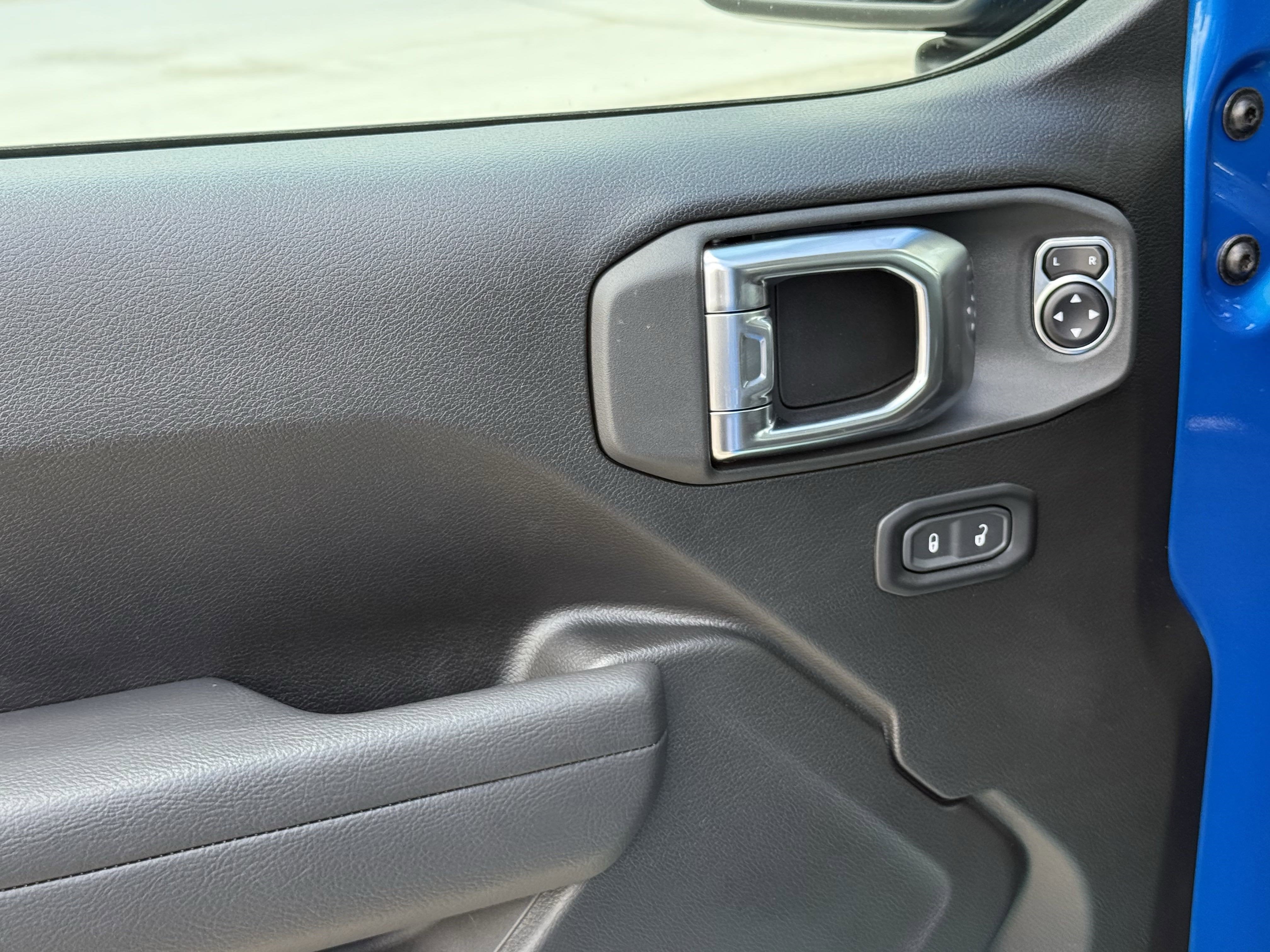 2025 Jeep Gladiator GLADIATOR RUBICON 4X4