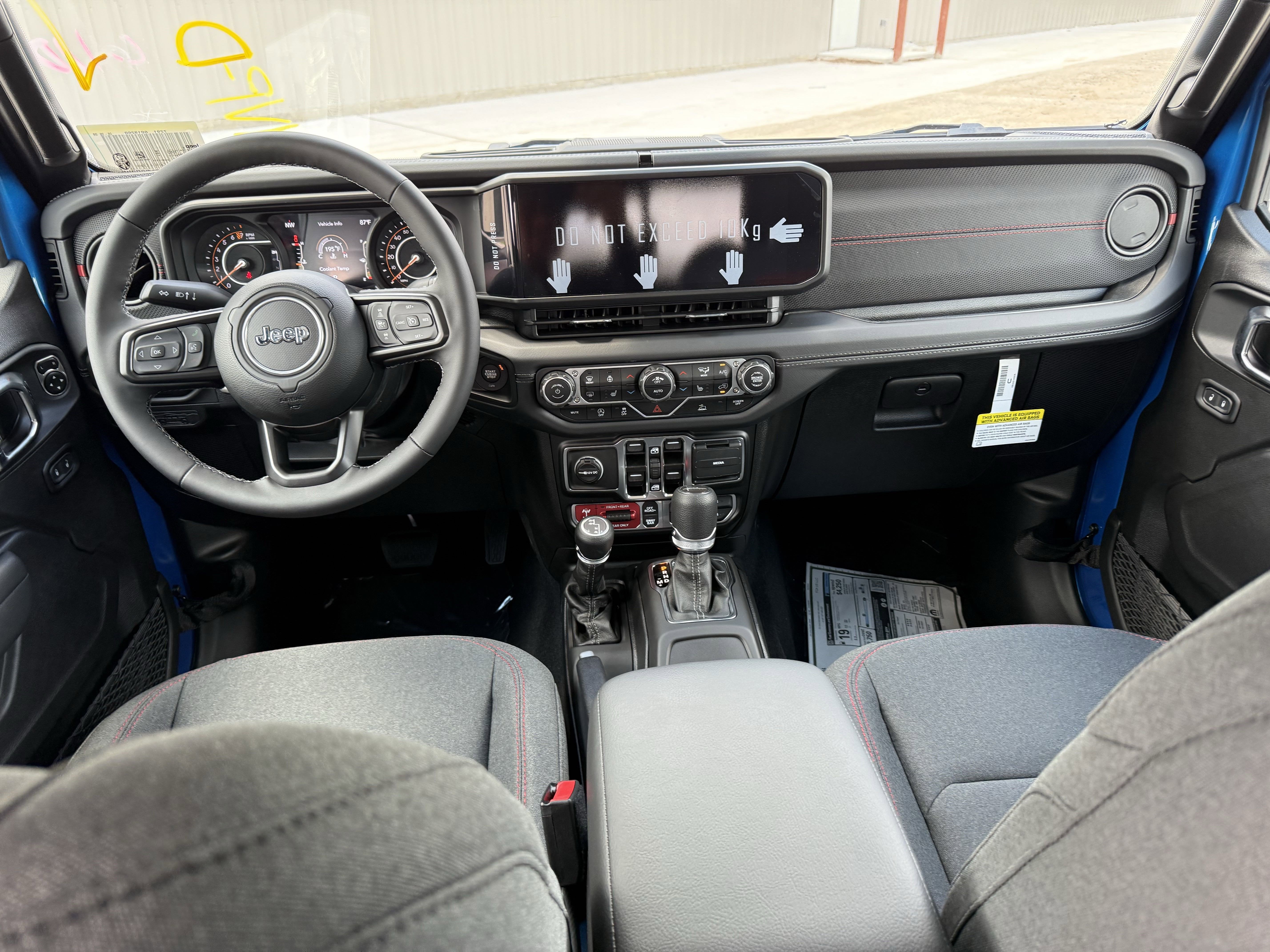 2025 Jeep Gladiator GLADIATOR RUBICON 4X4