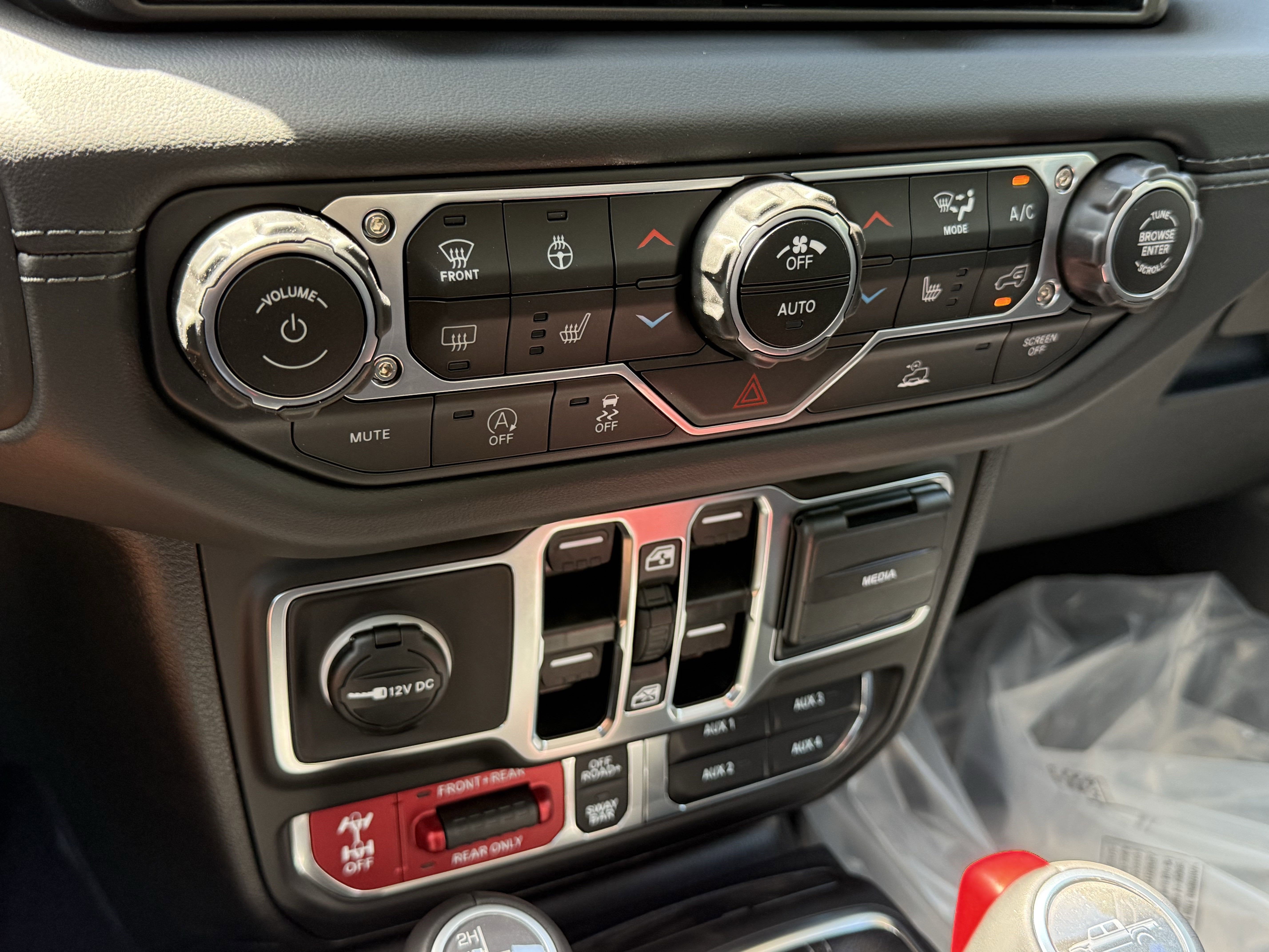 2025 Jeep Gladiator GLADIATOR RUBICON 4X4