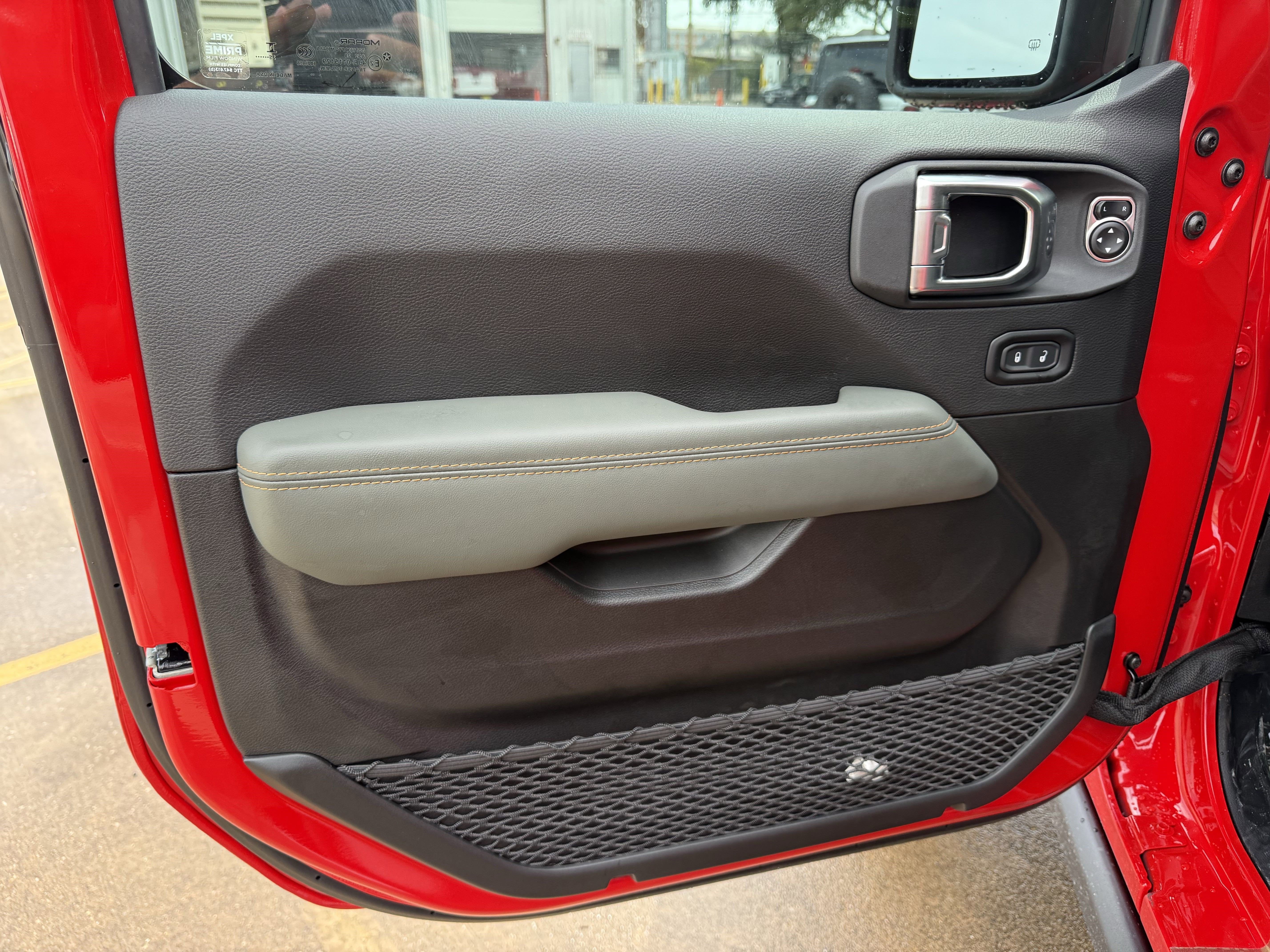 2025 Jeep Gladiator GLADIATOR MOJAVE 4X4