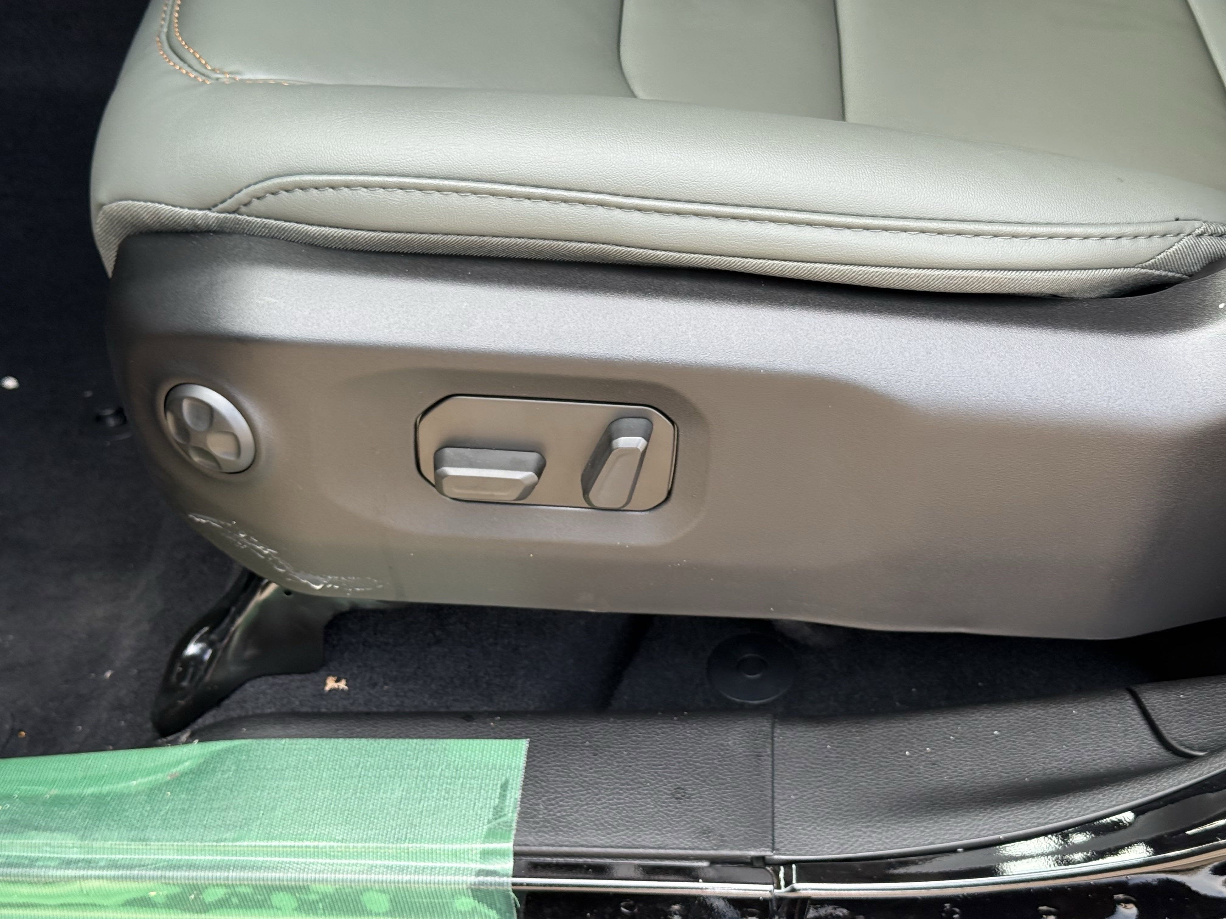 2025 Jeep Gladiator GLADIATOR MOJAVE 4X4