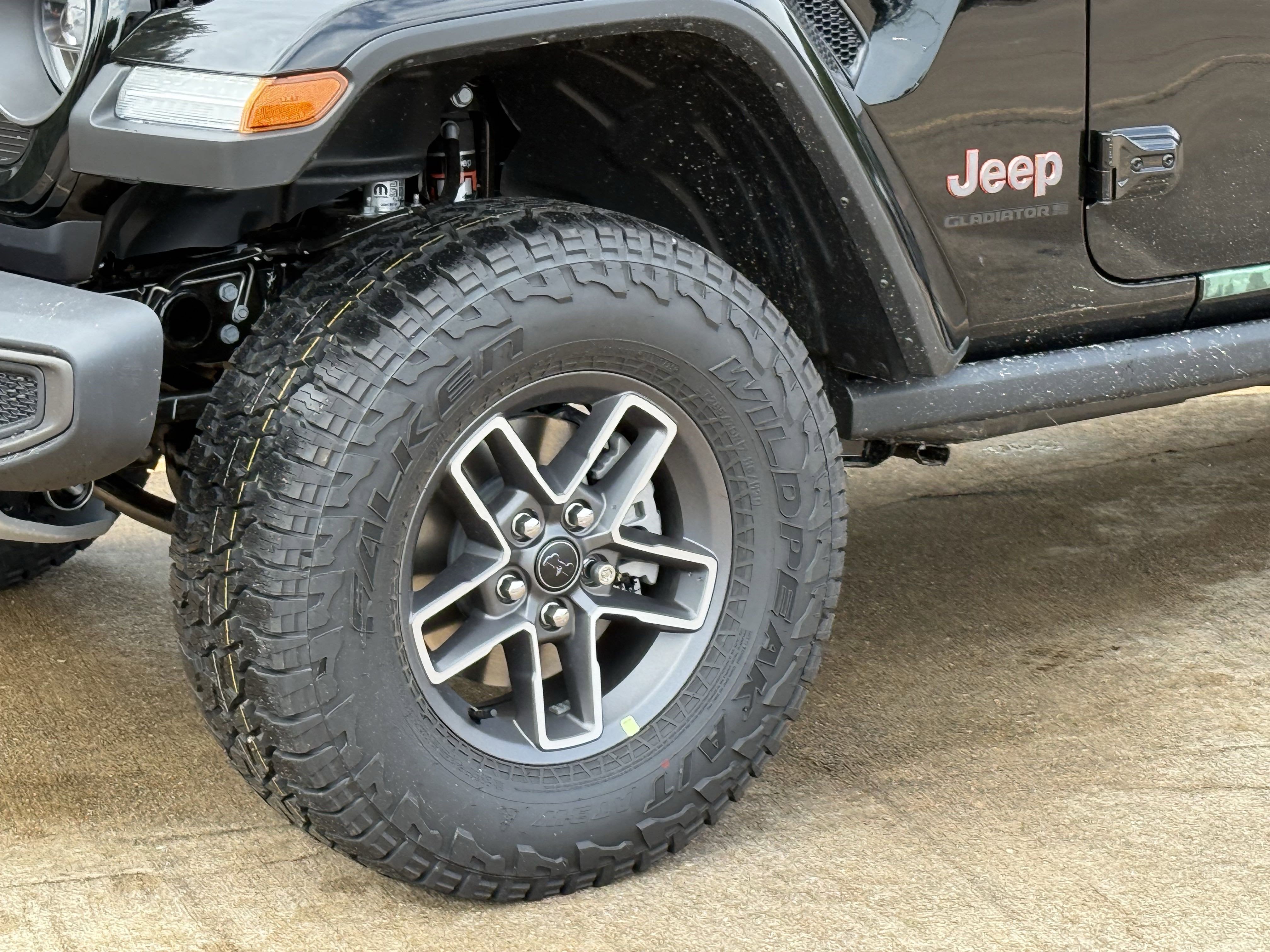 2025 Jeep Gladiator GLADIATOR MOJAVE 4X4