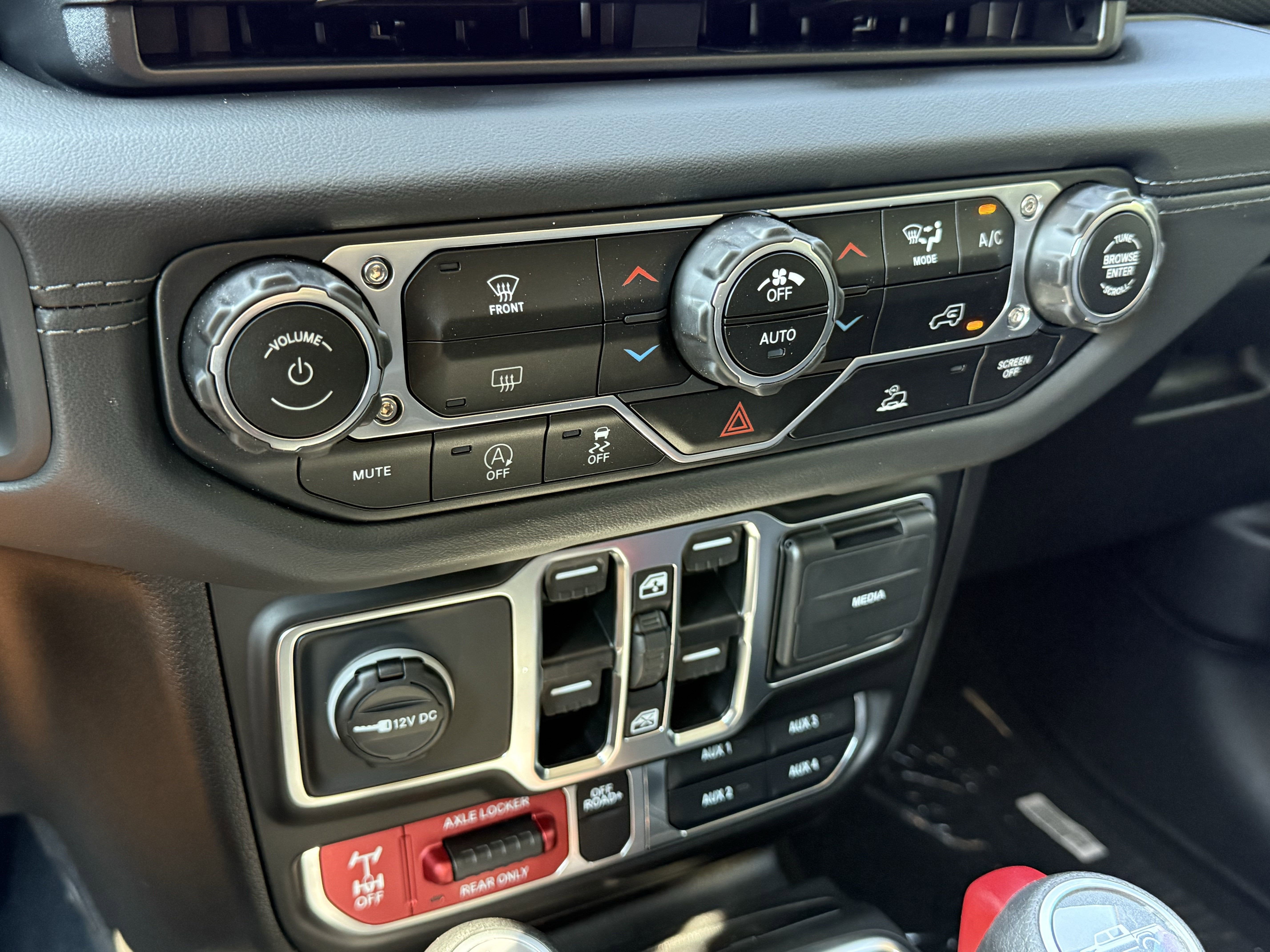 2025 Jeep Gladiator GLADIATOR MOJAVE 4X4