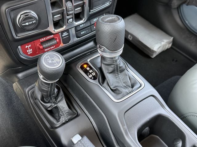 2026 Jeep Gladiator GLADIATOR MOJAVE X 4X4